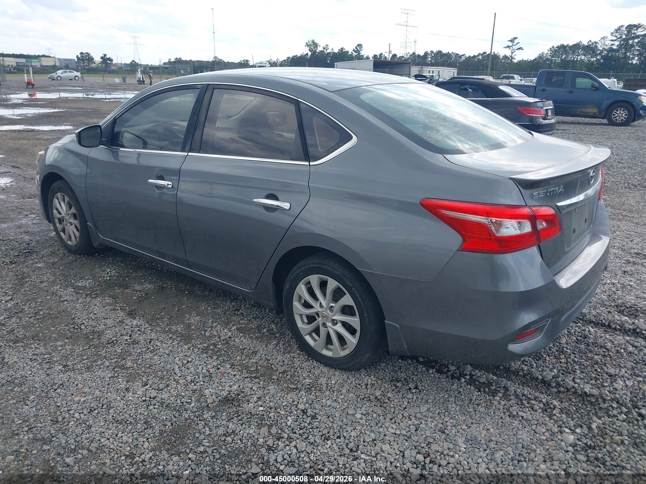 NISSAN SENTRA image 3