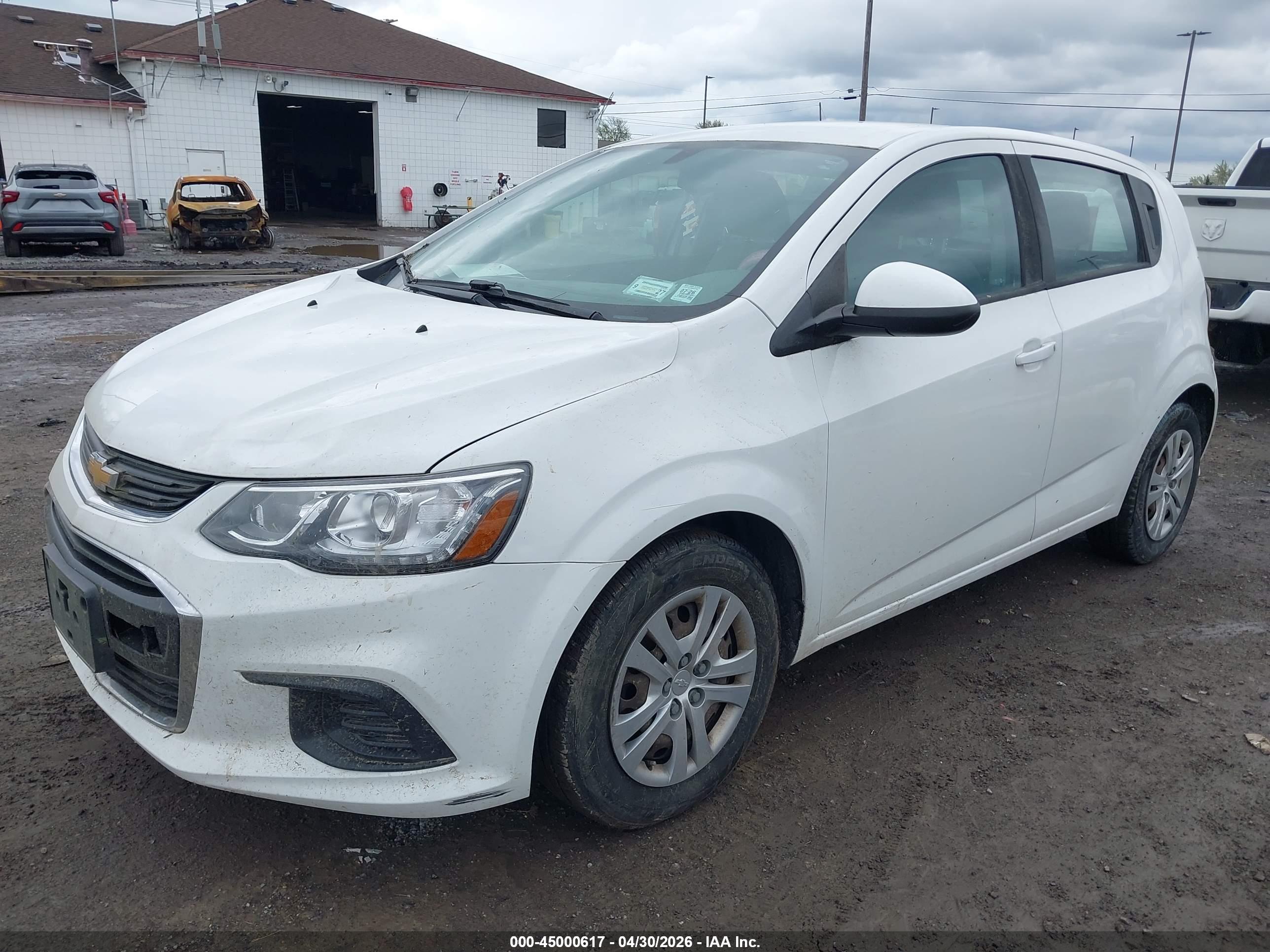 CHEVROLET SONIC image 2