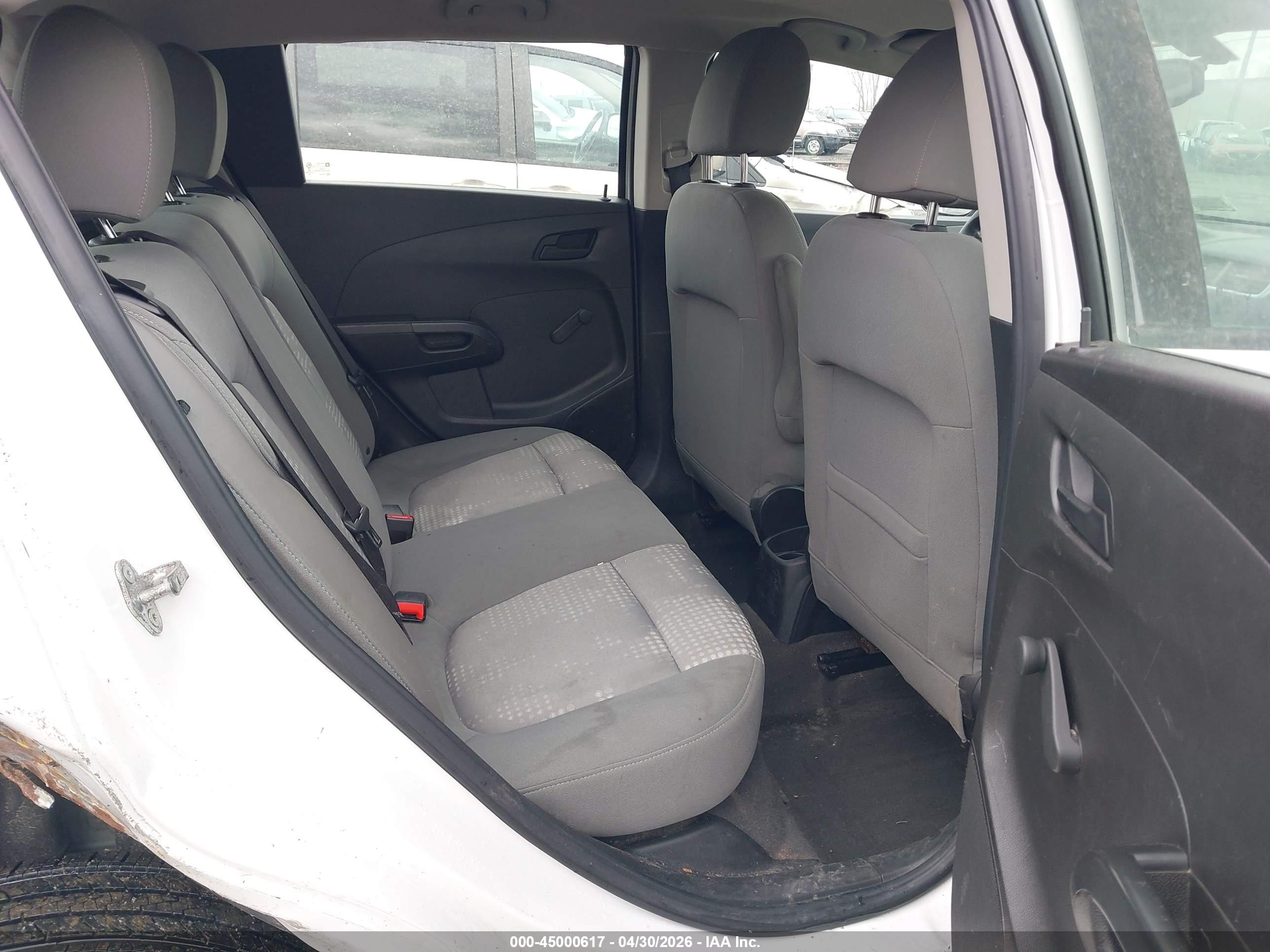 CHEVROLET SONIC image 8