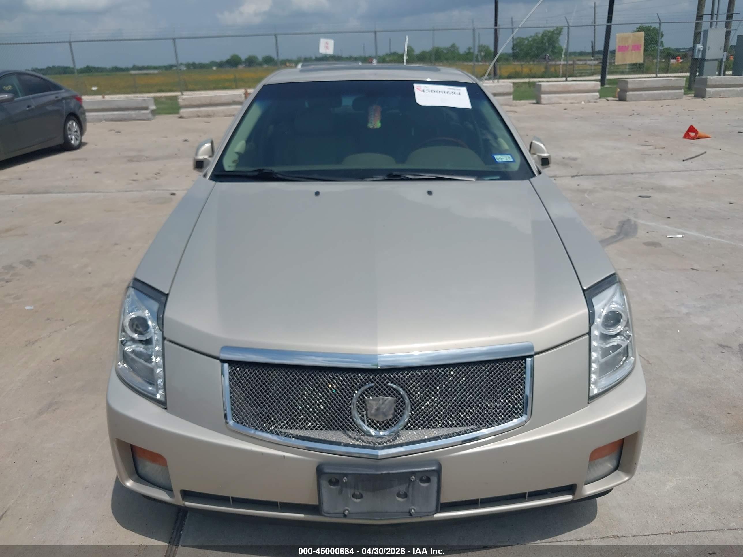 CADILLAC CTS image 6