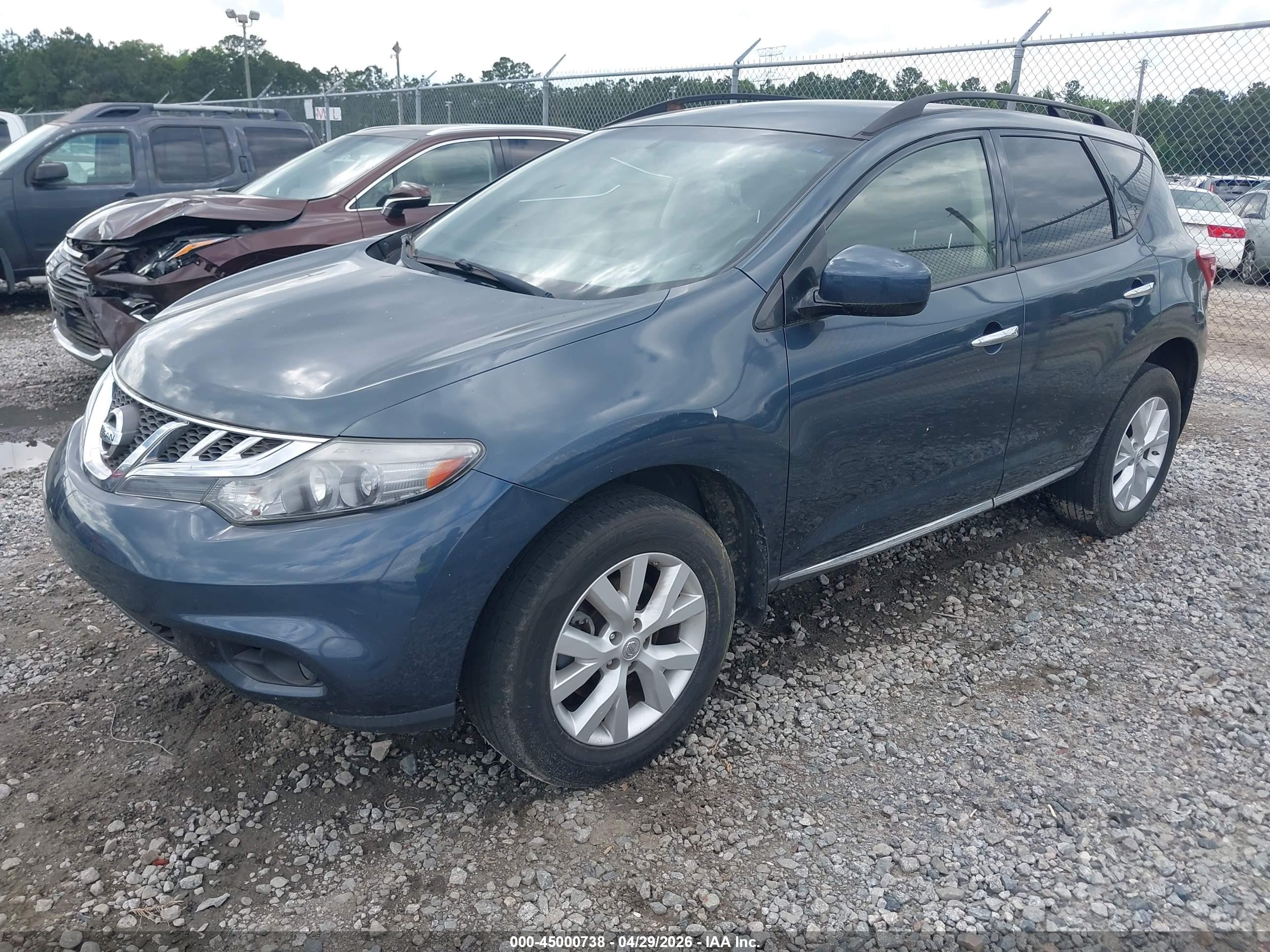 NISSAN MURANO image 2