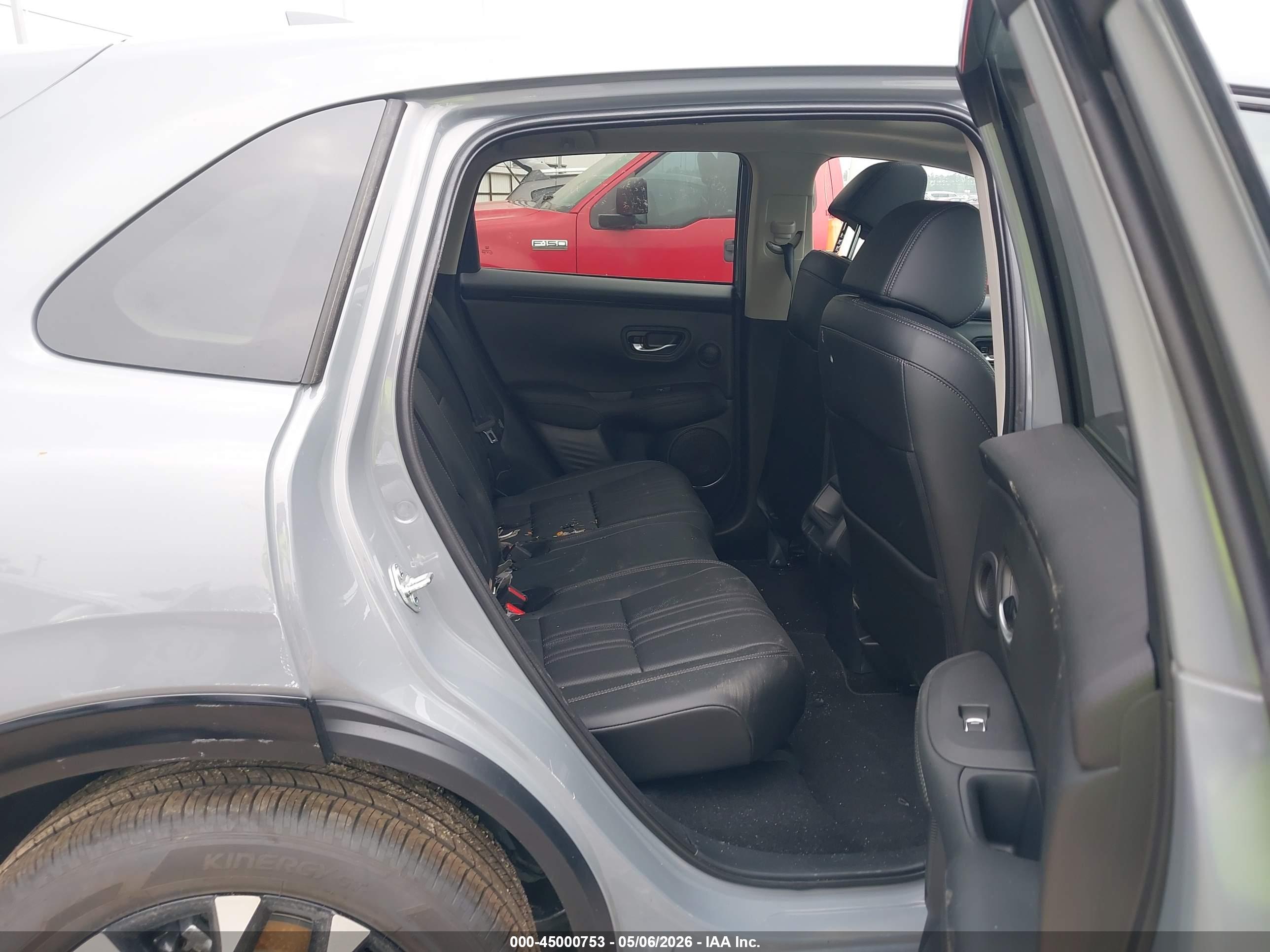 HONDA HR-V image 8