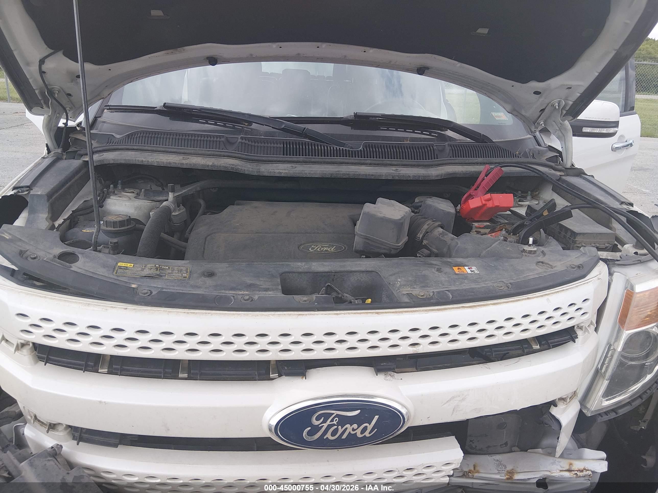FORD EXPLORER image 10