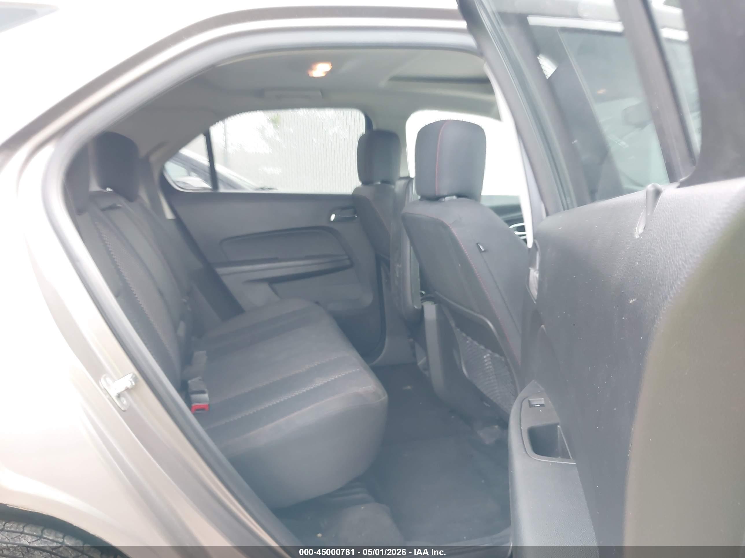 CHEVROLET EQUINOX image 8