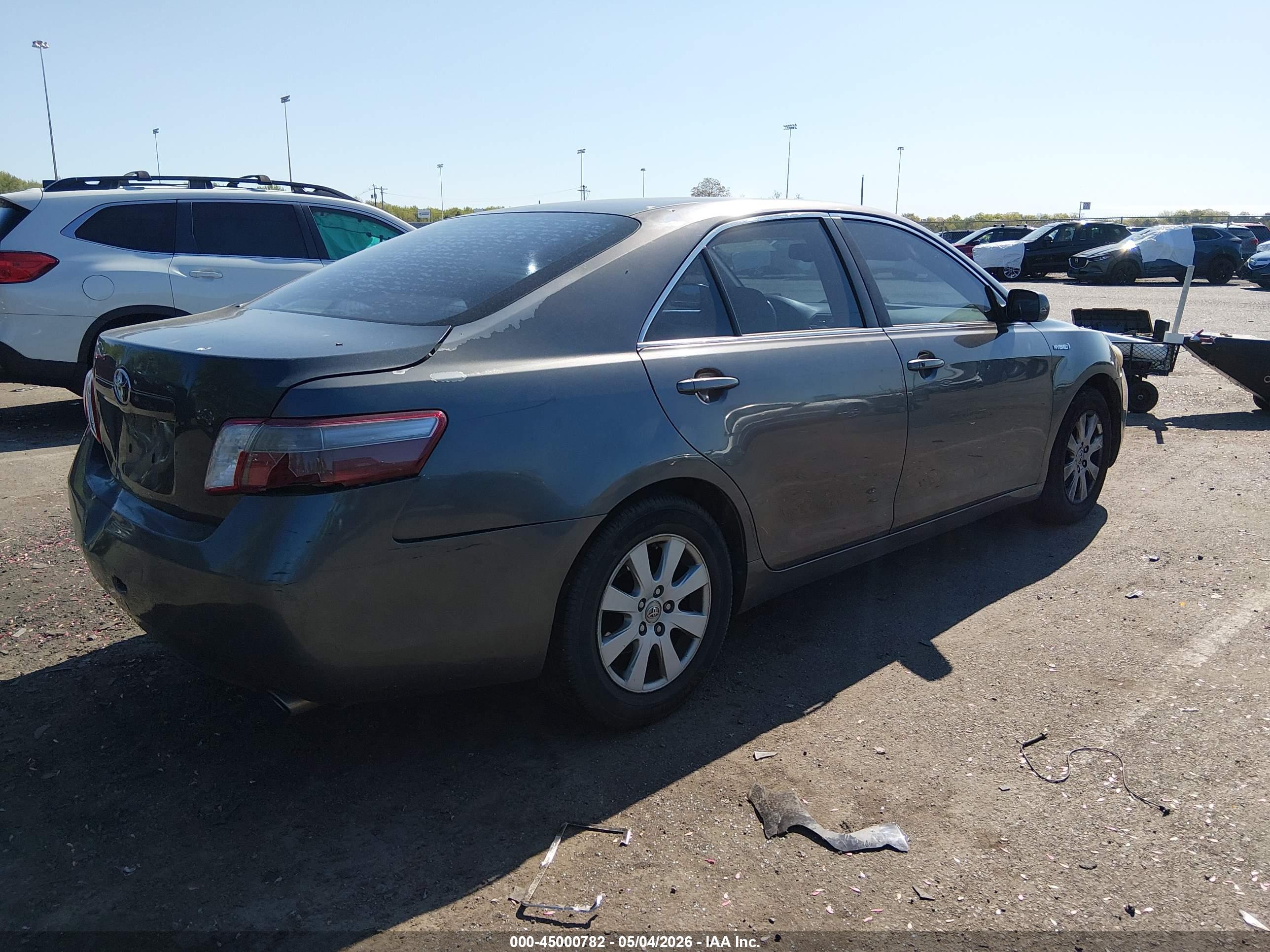 TOYOTA CAMRY image 4