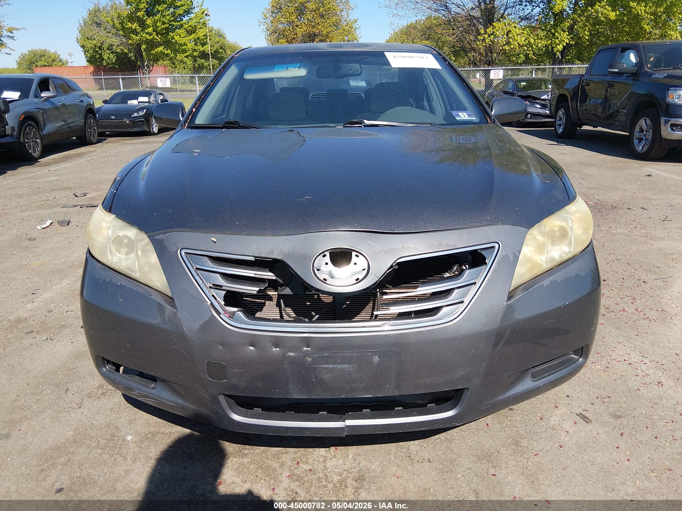 TOYOTA CAMRY image 6