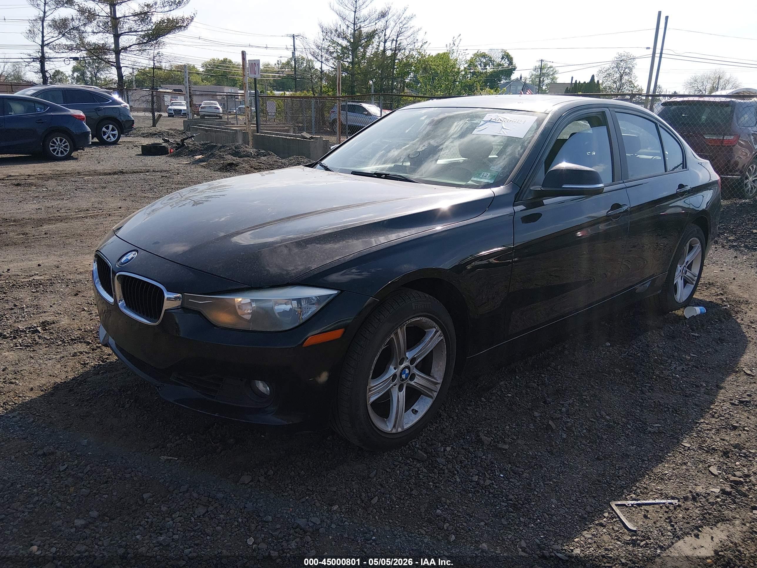 BMW 328I image 2