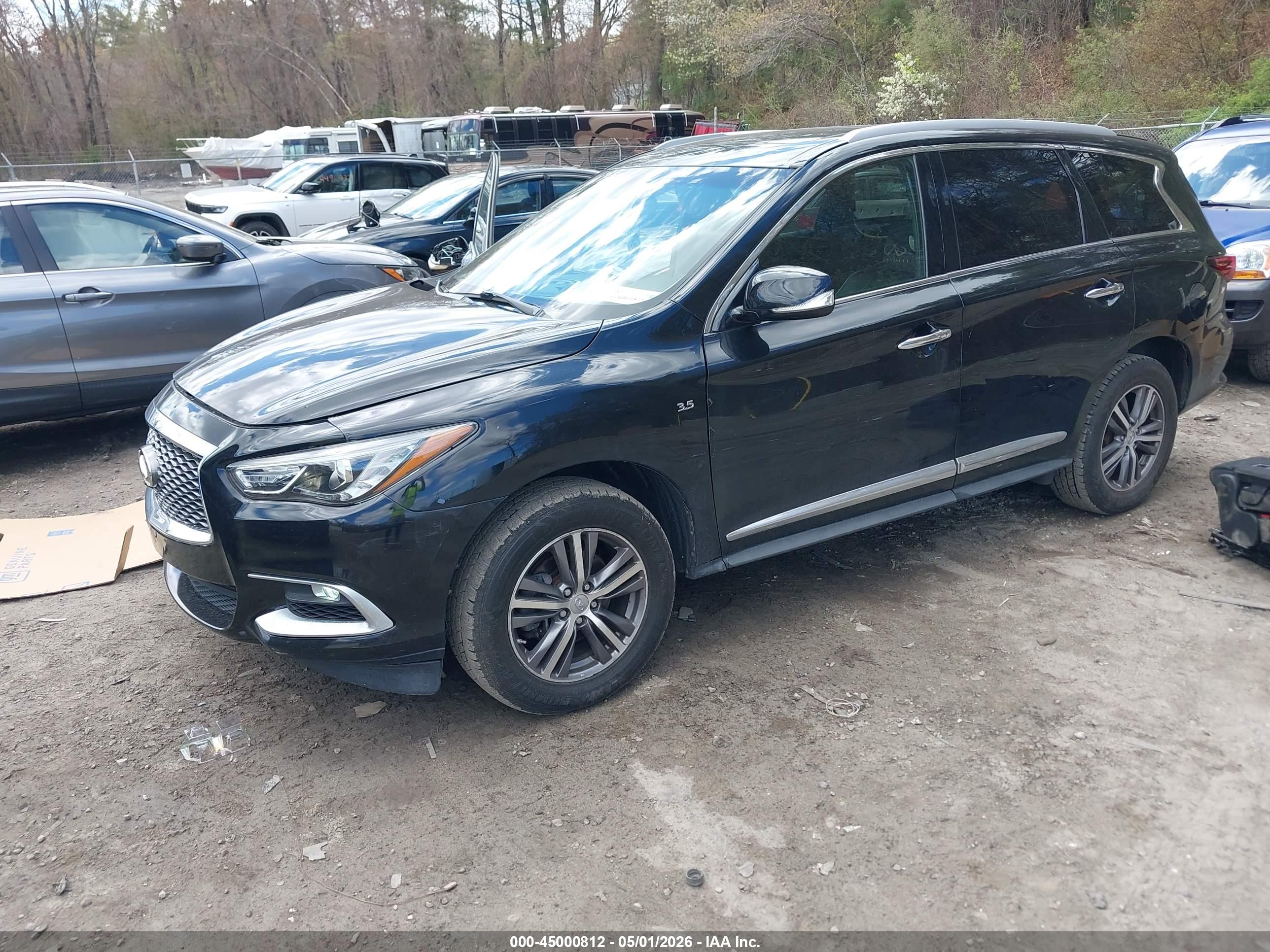 INFINITI QX60 image 2