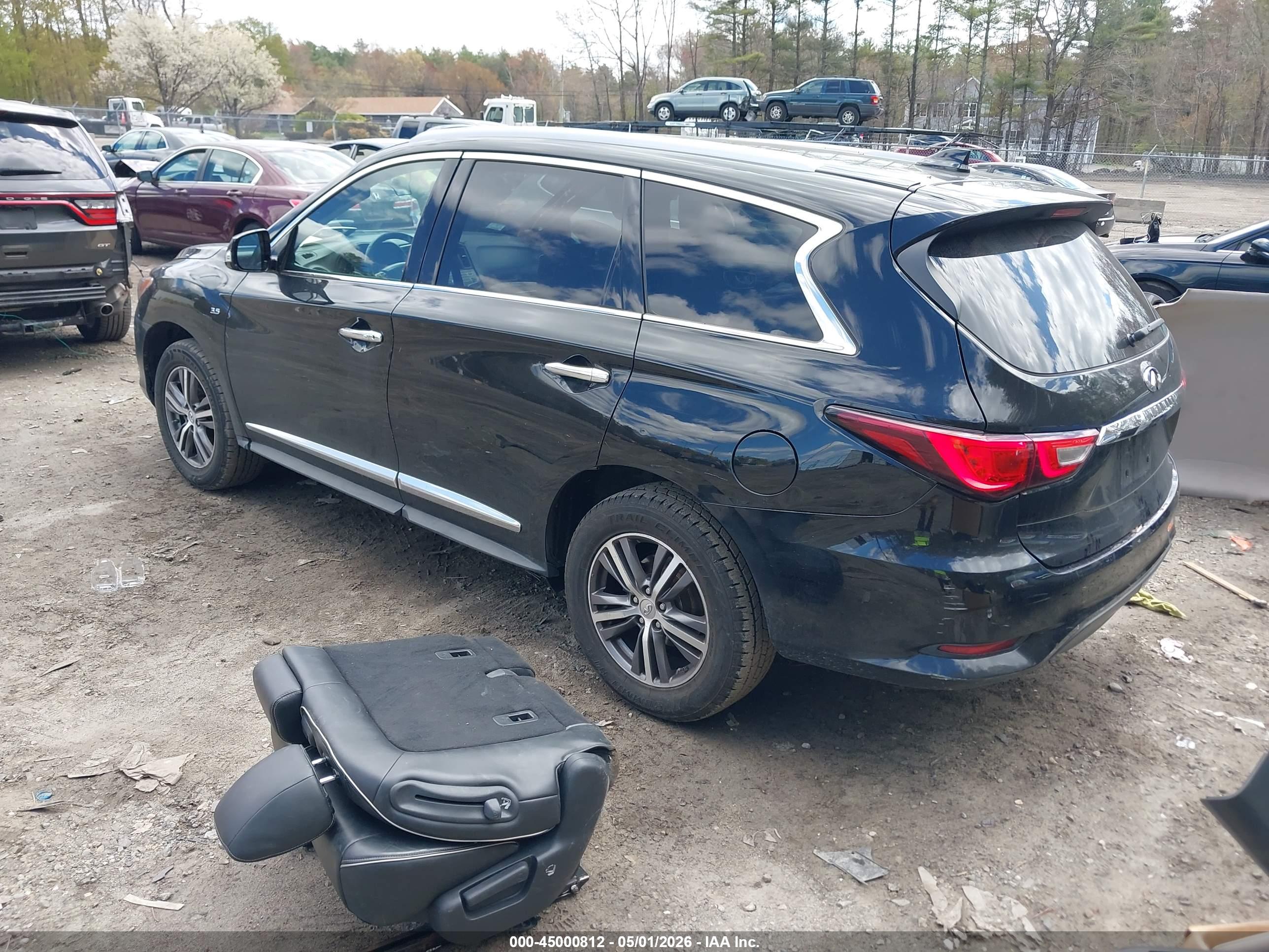 INFINITI QX60 image 3