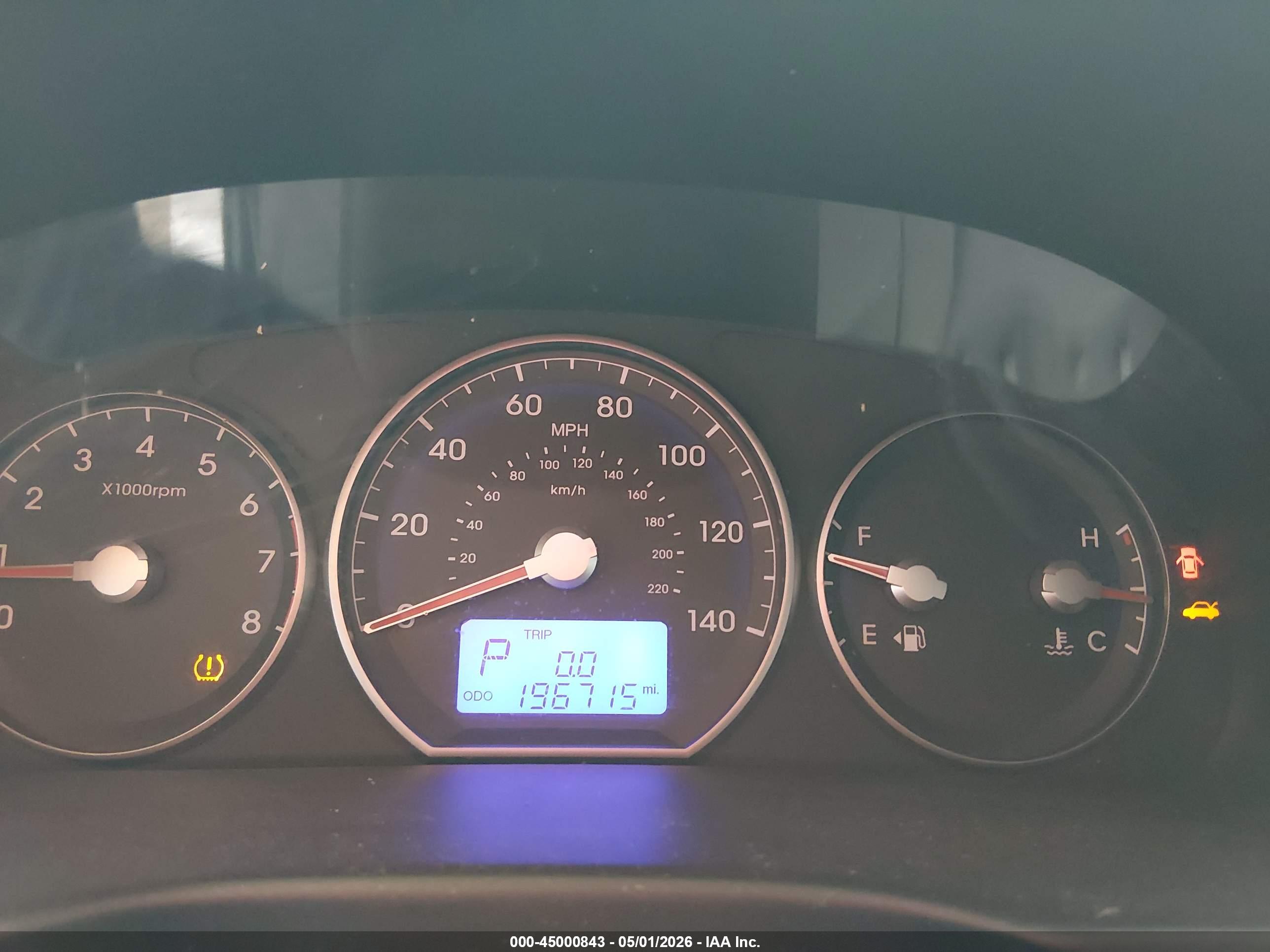 HYUNDAI SANTA image 7