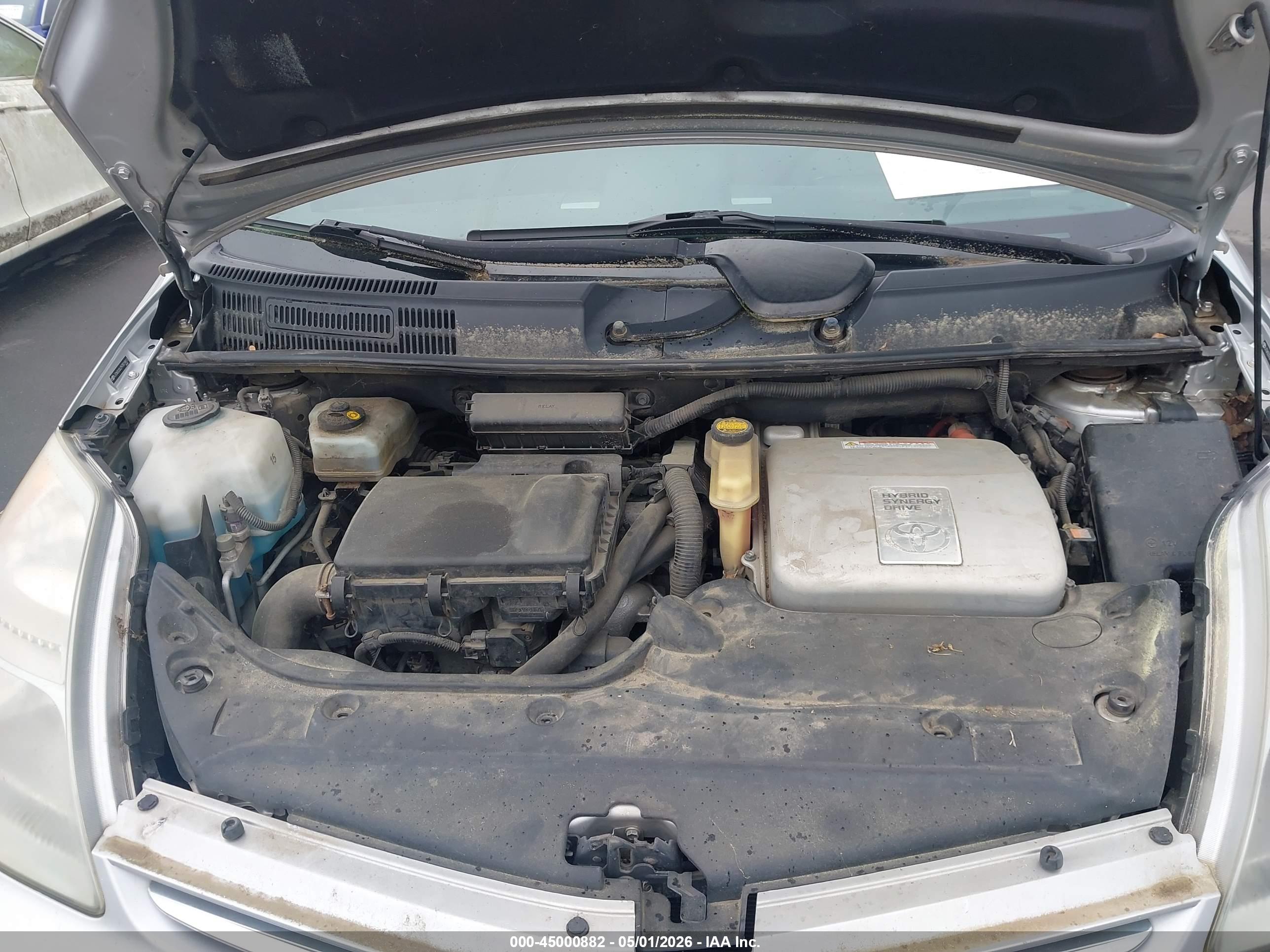 TOYOTA PRIUS image 10