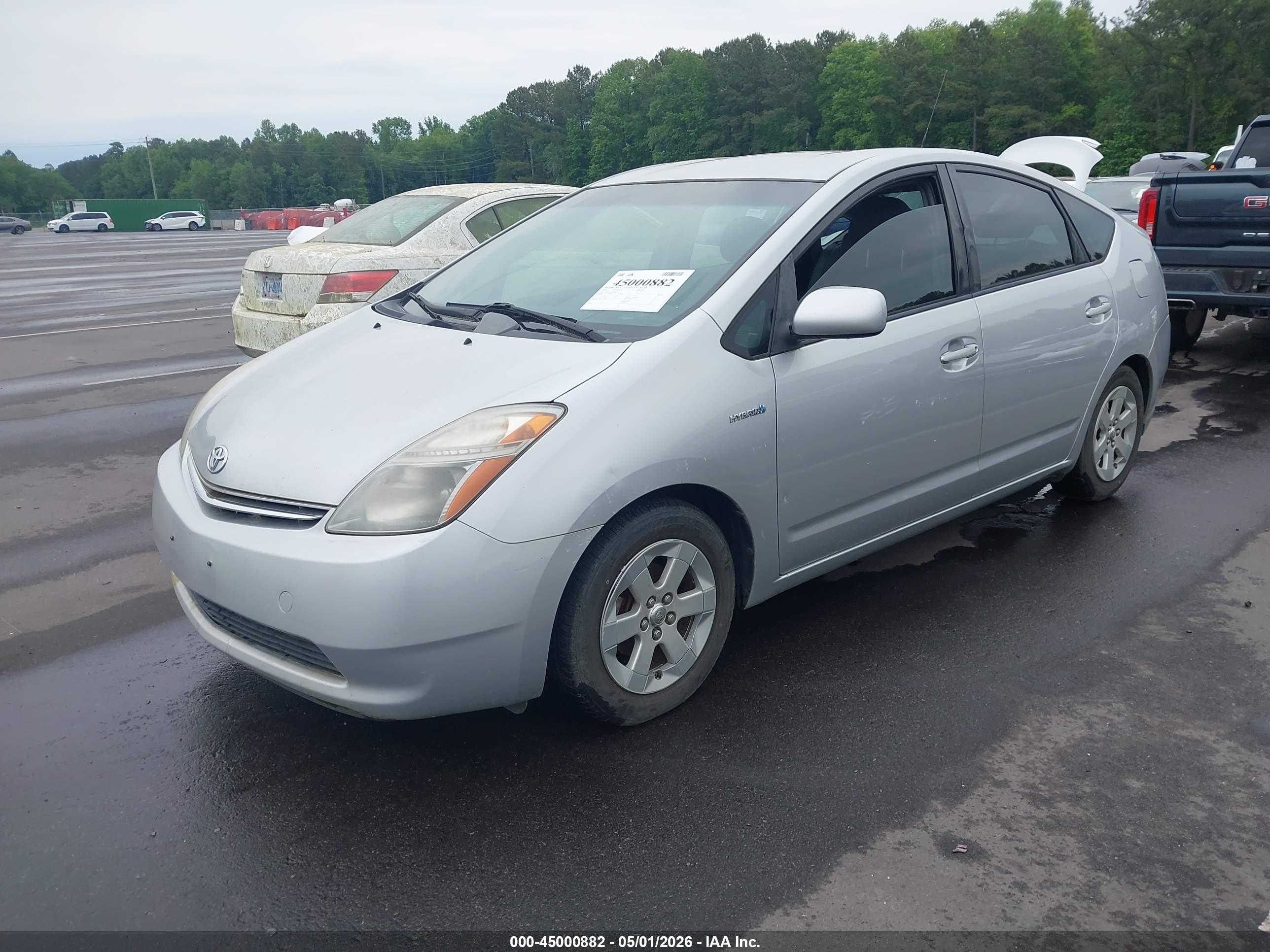 TOYOTA PRIUS image 2