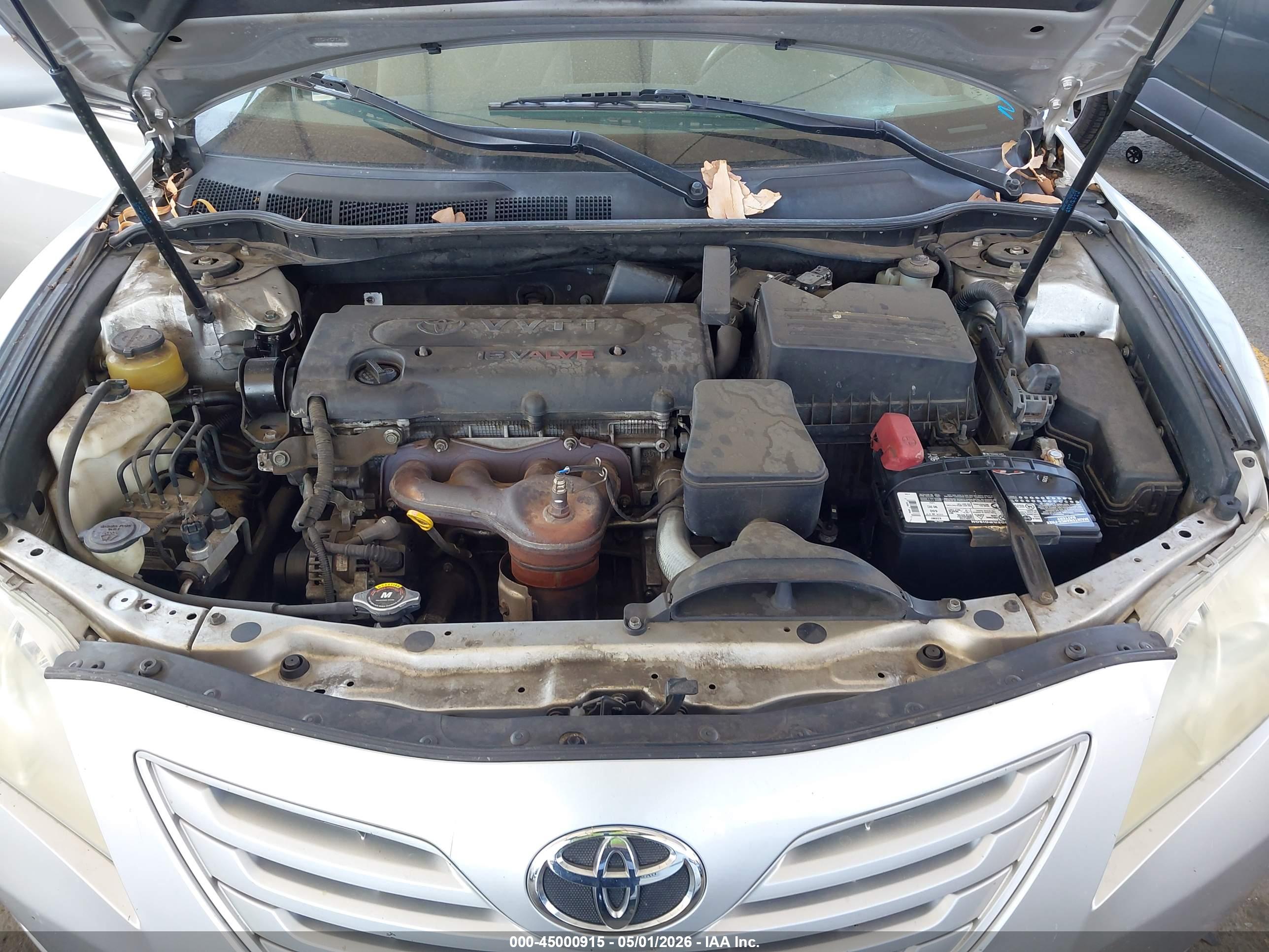 TOYOTA CAMRY image 10