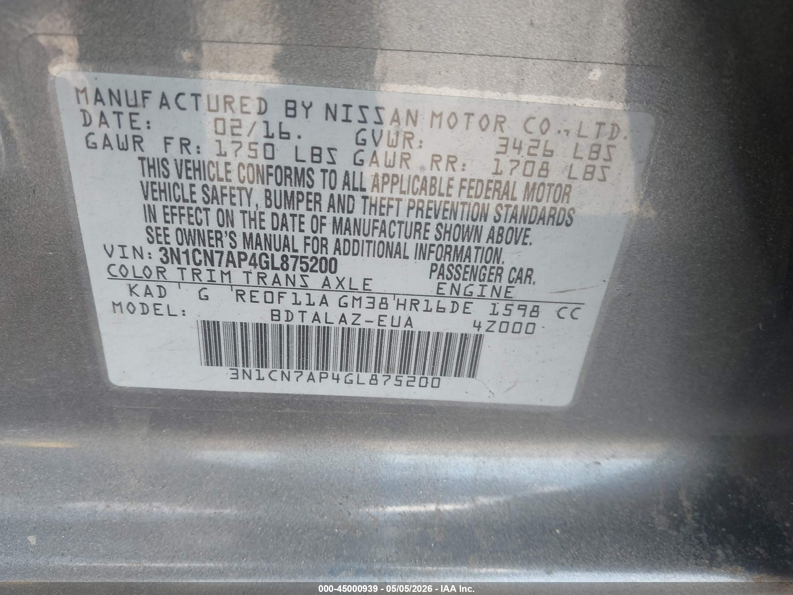 NISSAN VERSA image 9