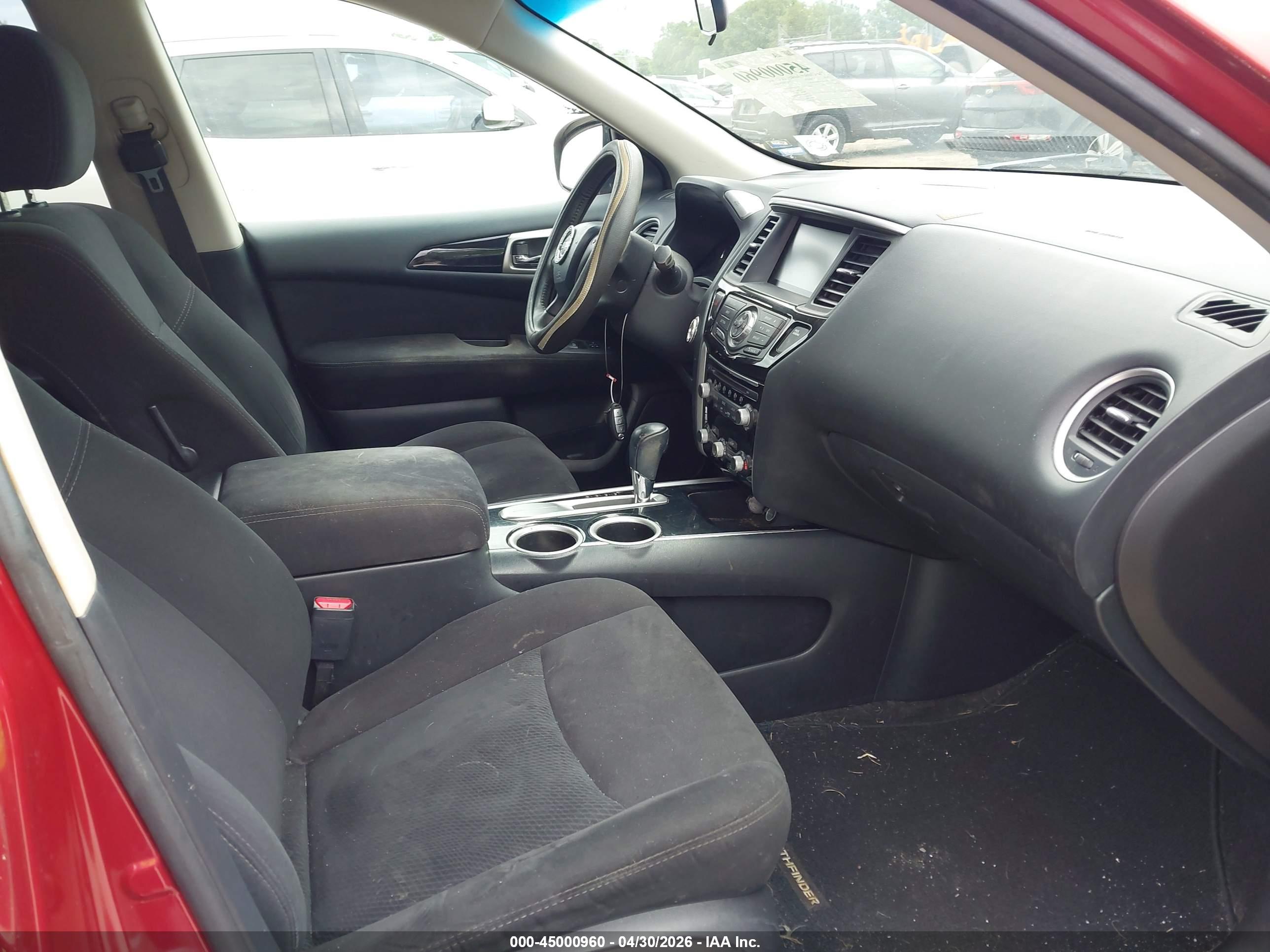 NISSAN PATHFINDER image 5