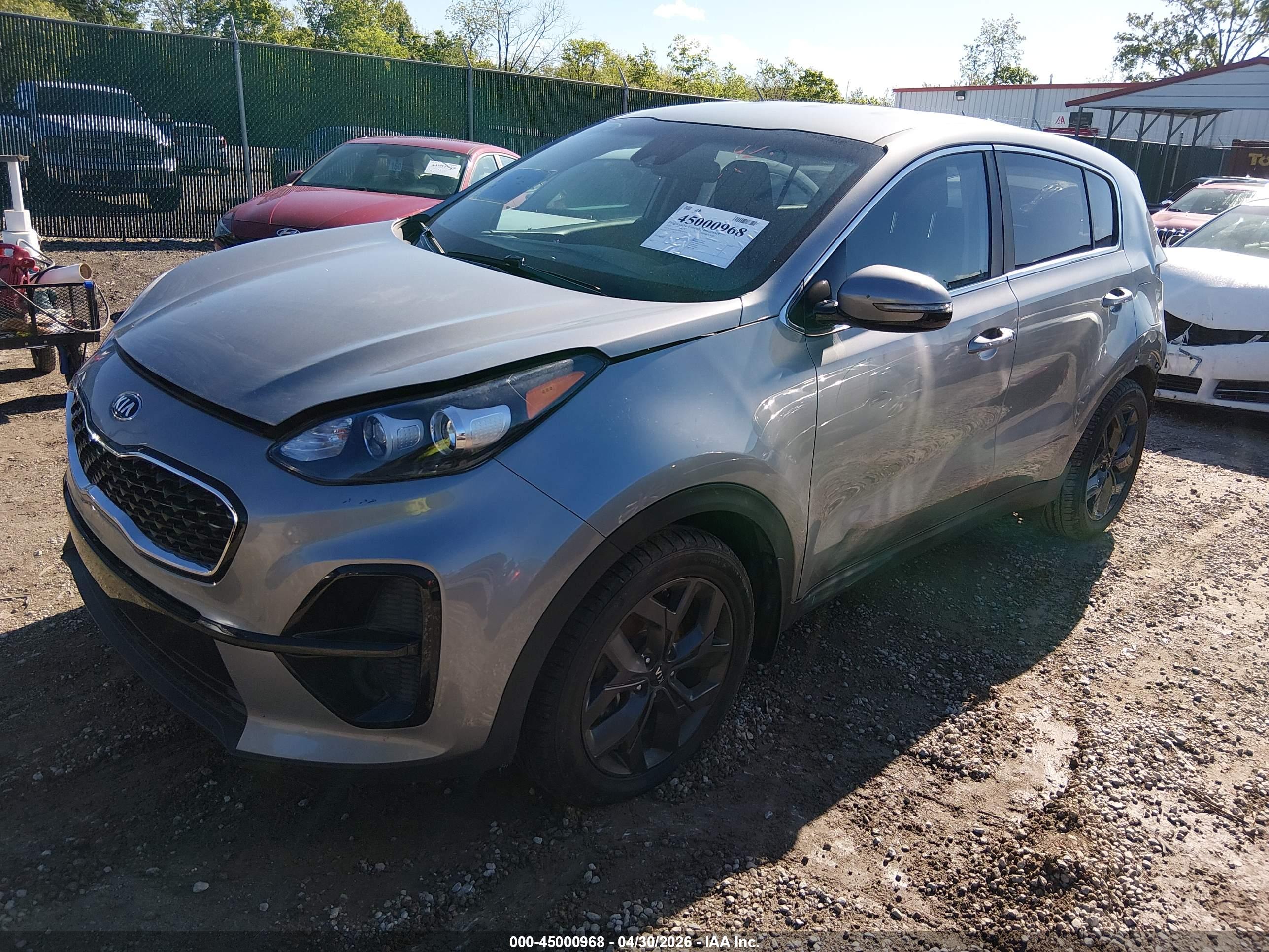 KIA SPORTAGE image 2