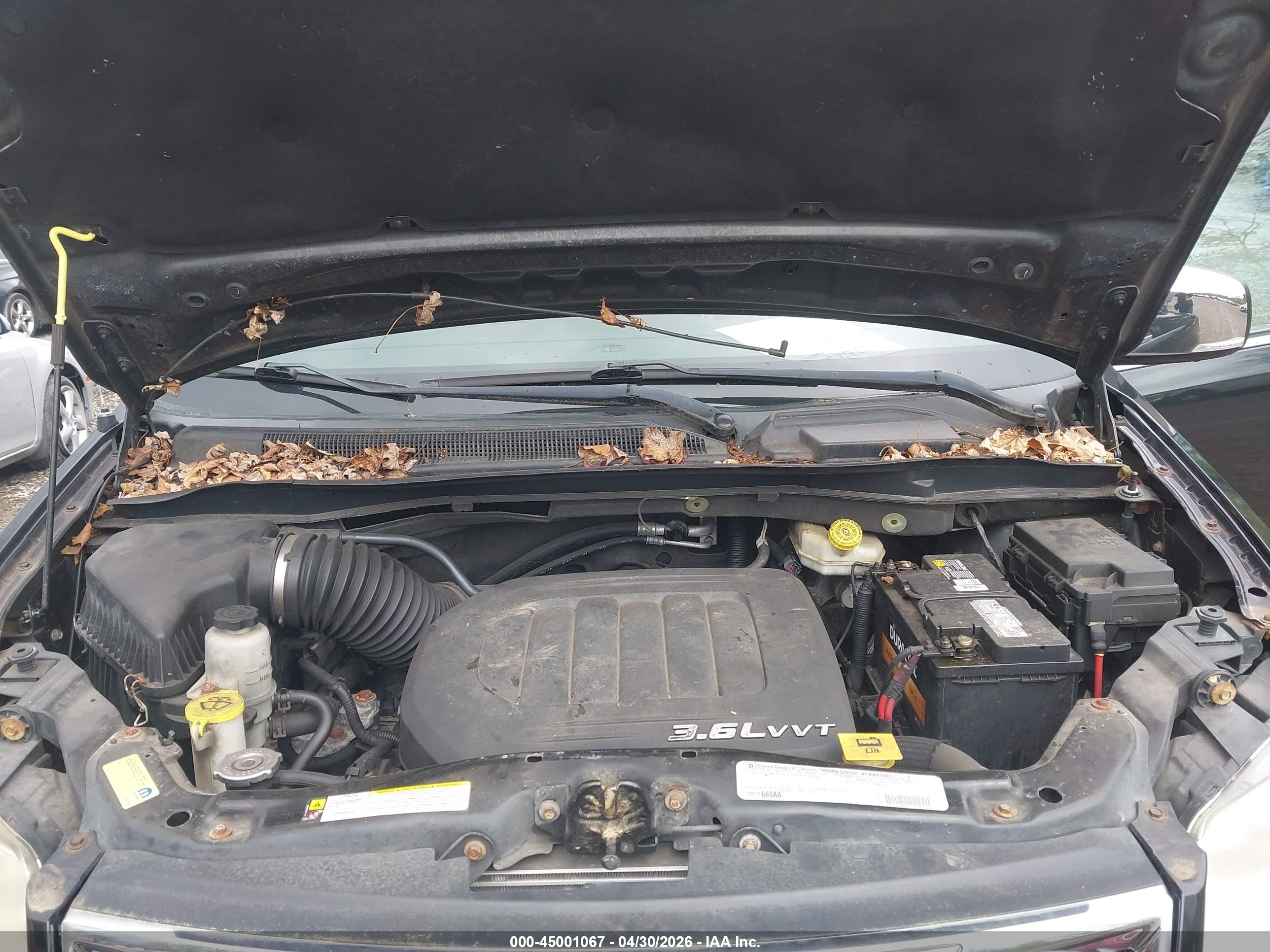 CHRYSLER TOWN image 10