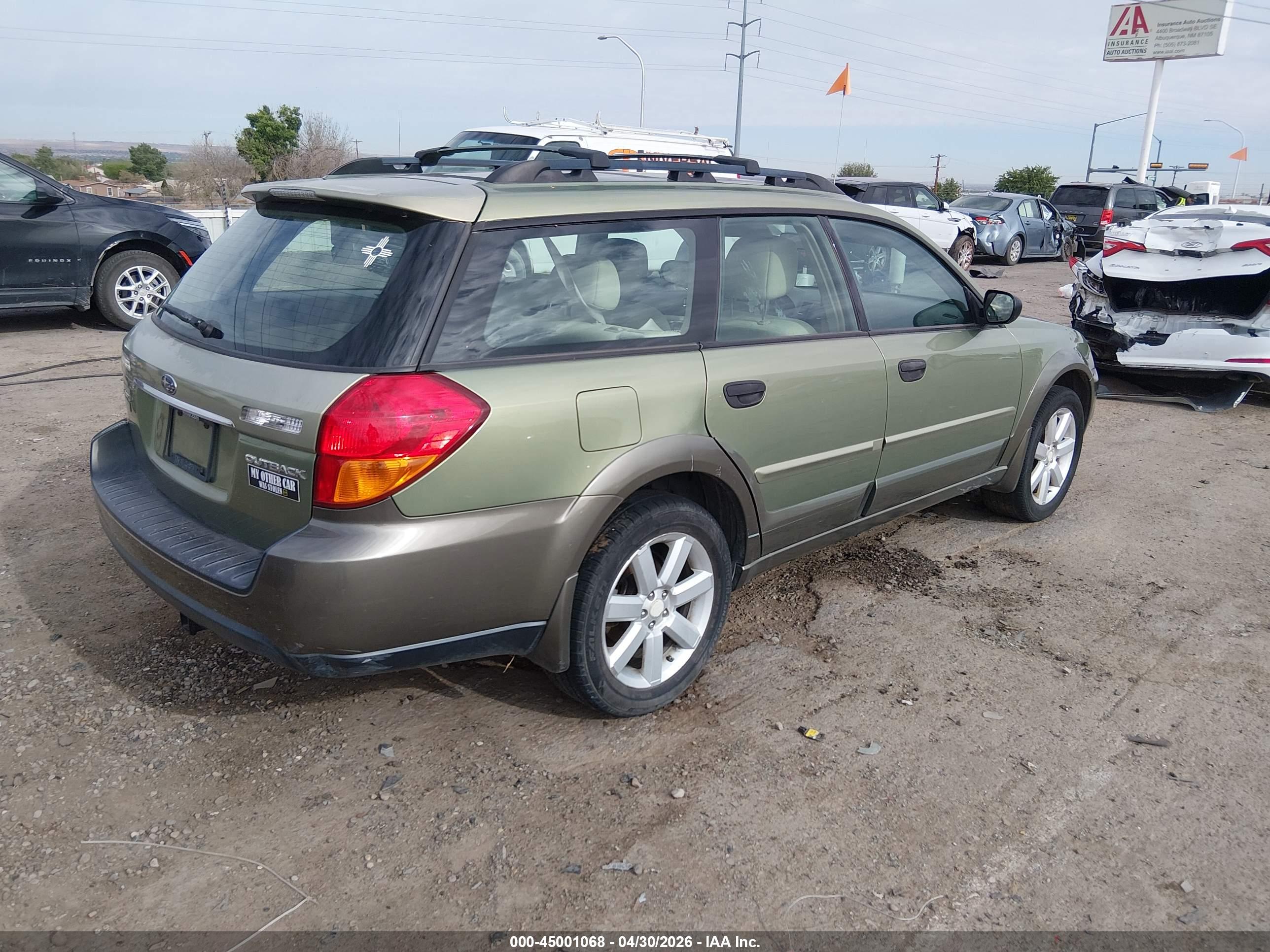 SUBARU OUTBACK image 4