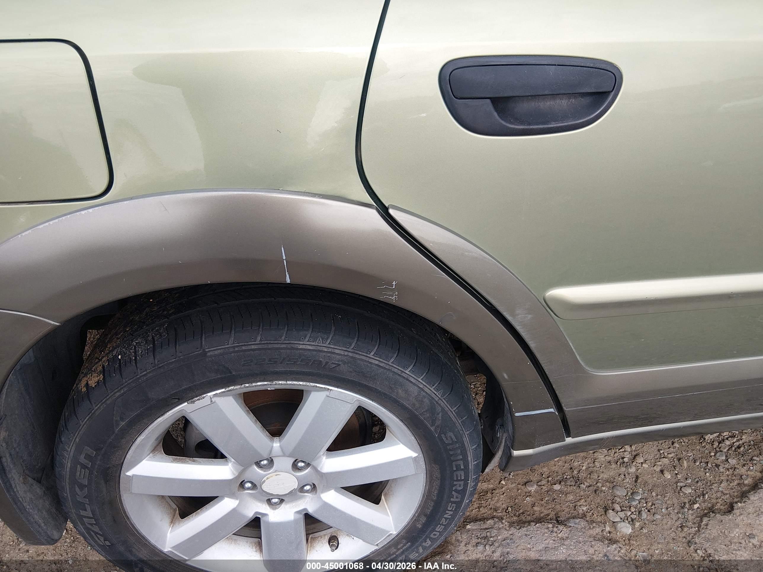 SUBARU OUTBACK image 6