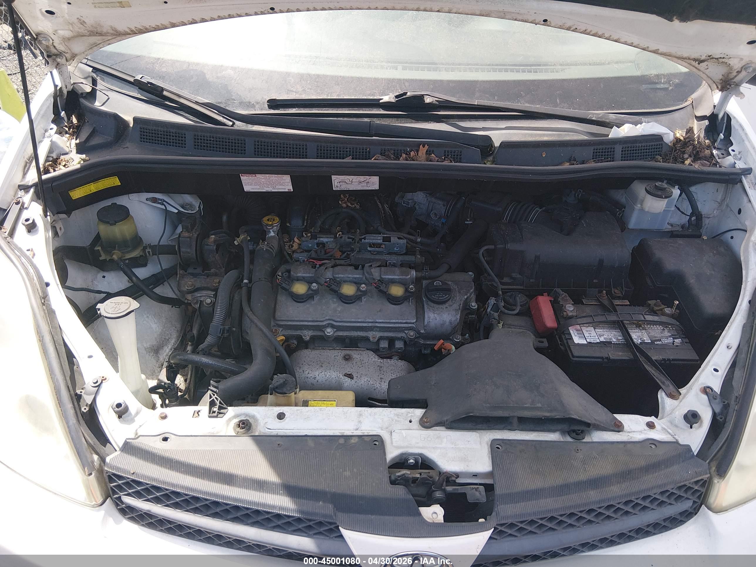 TOYOTA SIENNA image 10