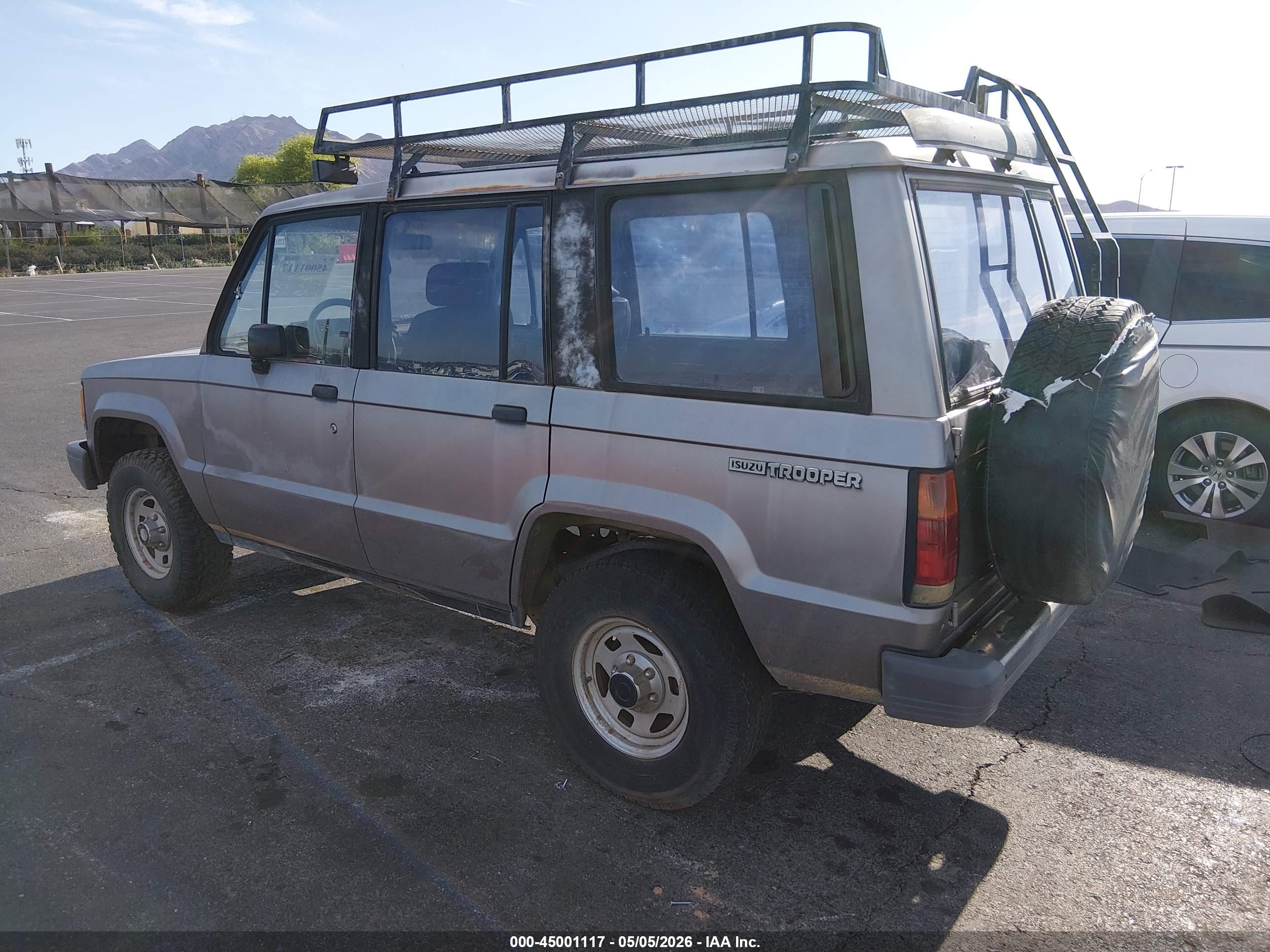 ISUZU TROOPER image 3