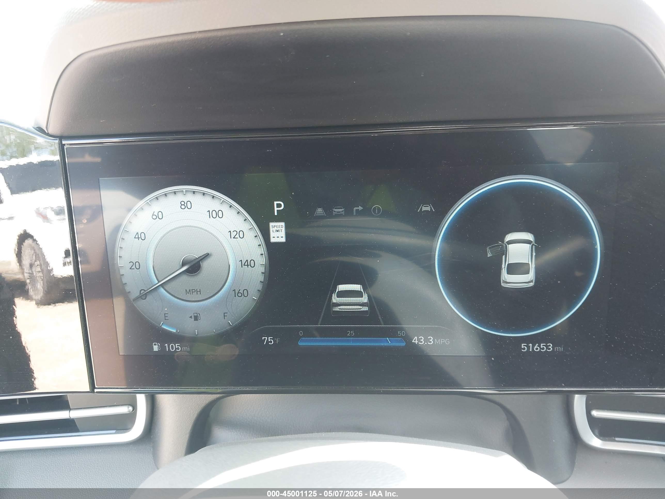 HYUNDAI ELANTRA image 7