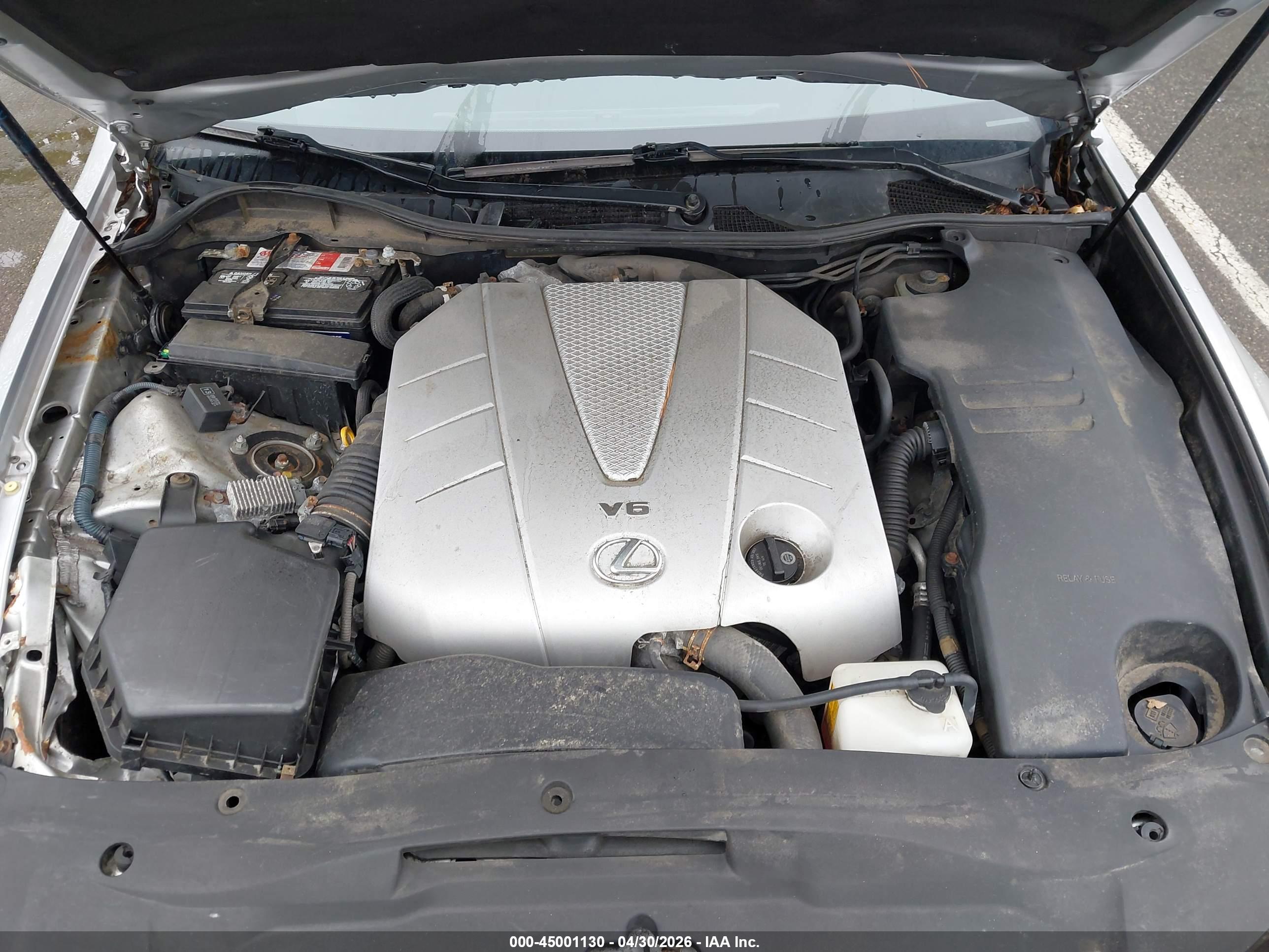 LEXUS GS image 10