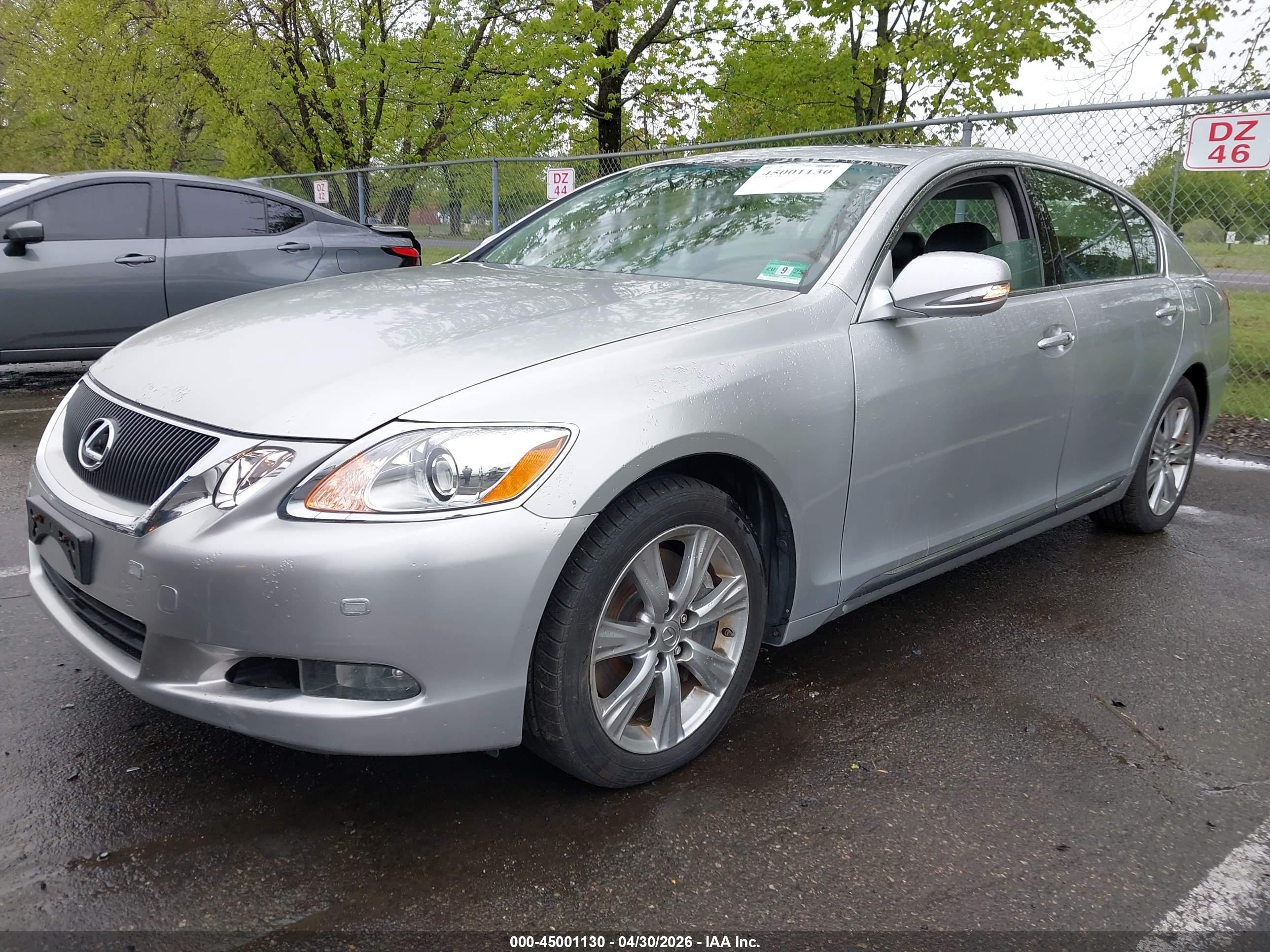 LEXUS GS image 2