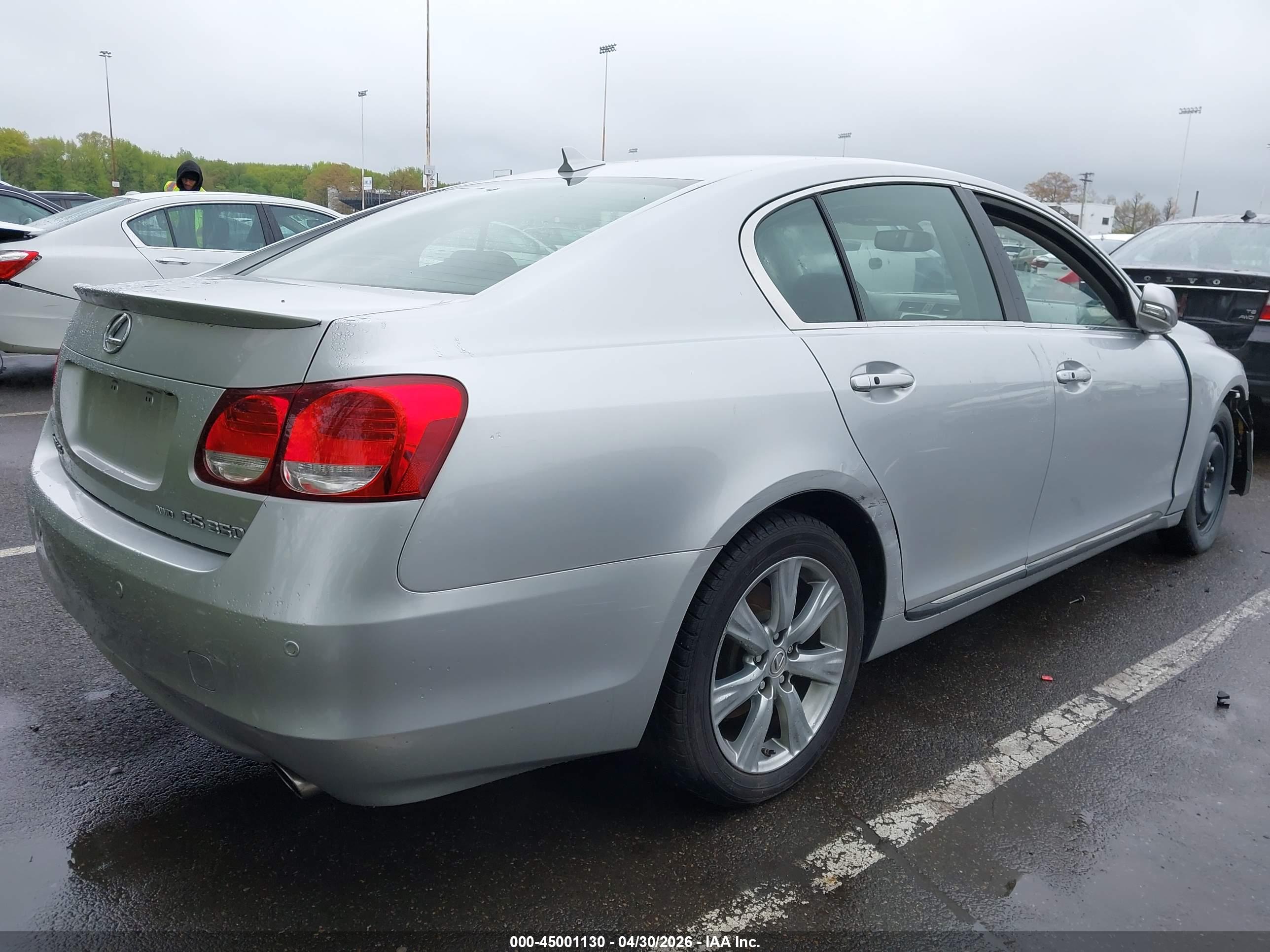 LEXUS GS image 4