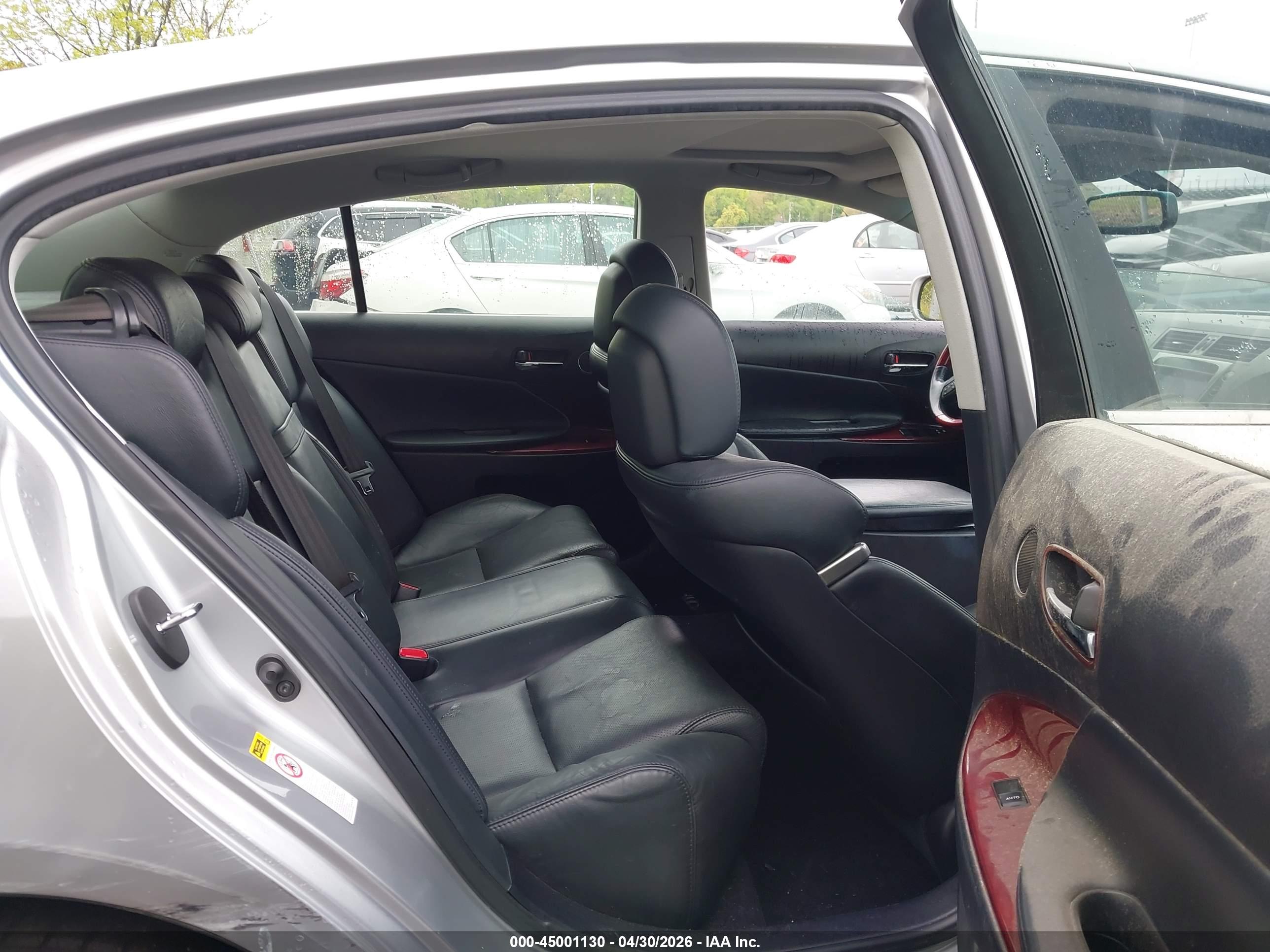 LEXUS GS image 8