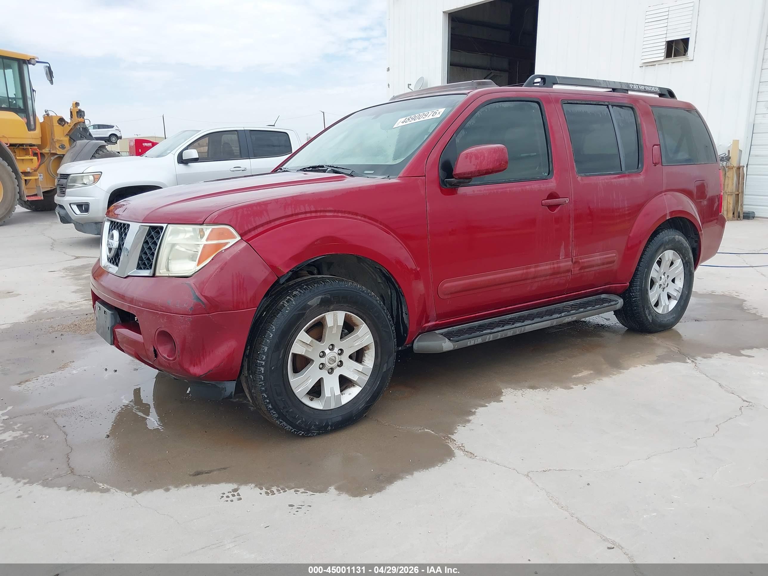 NISSAN PATHFINDER image 2