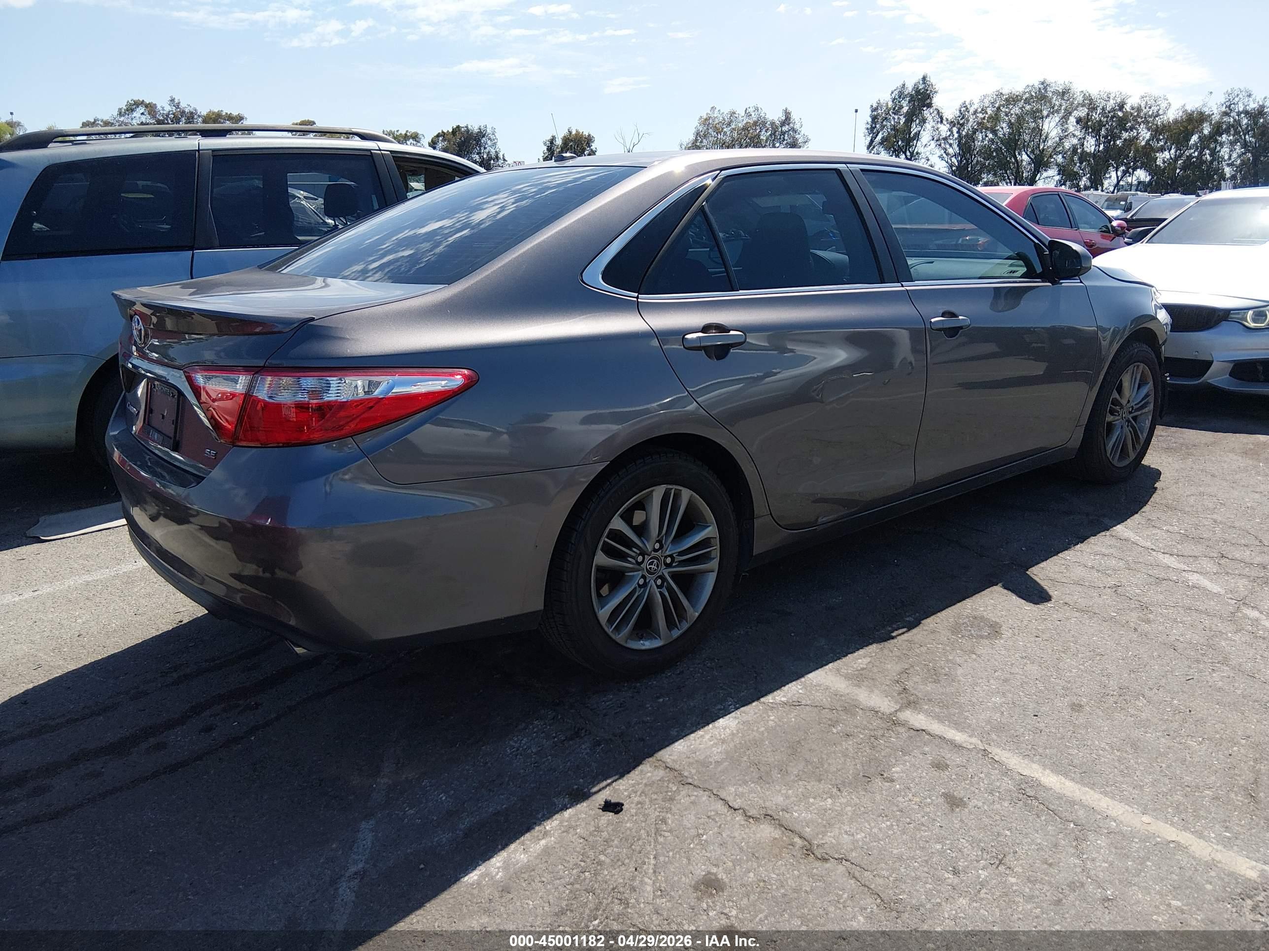 TOYOTA CAMRY image 4