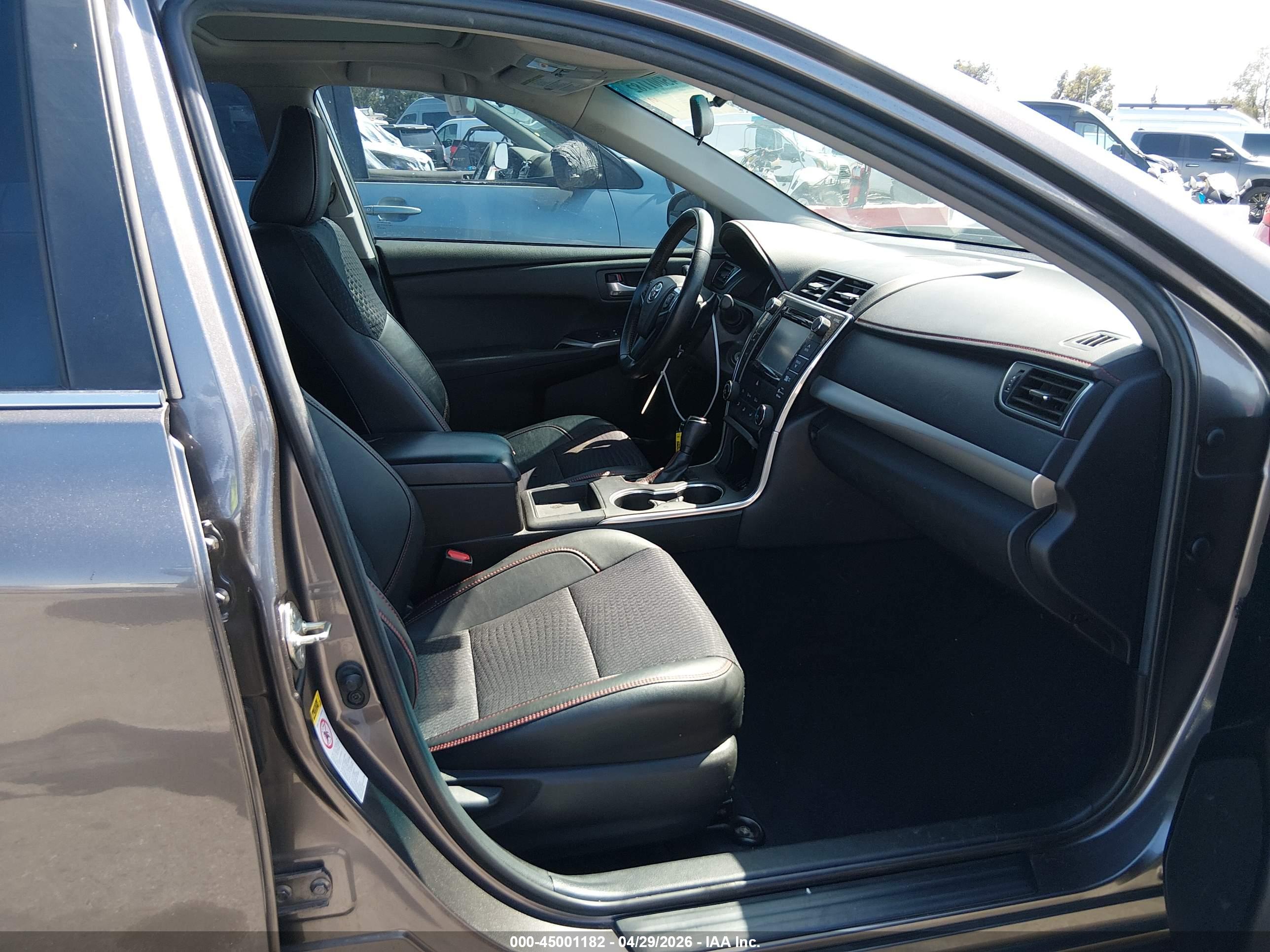 TOYOTA CAMRY image 5