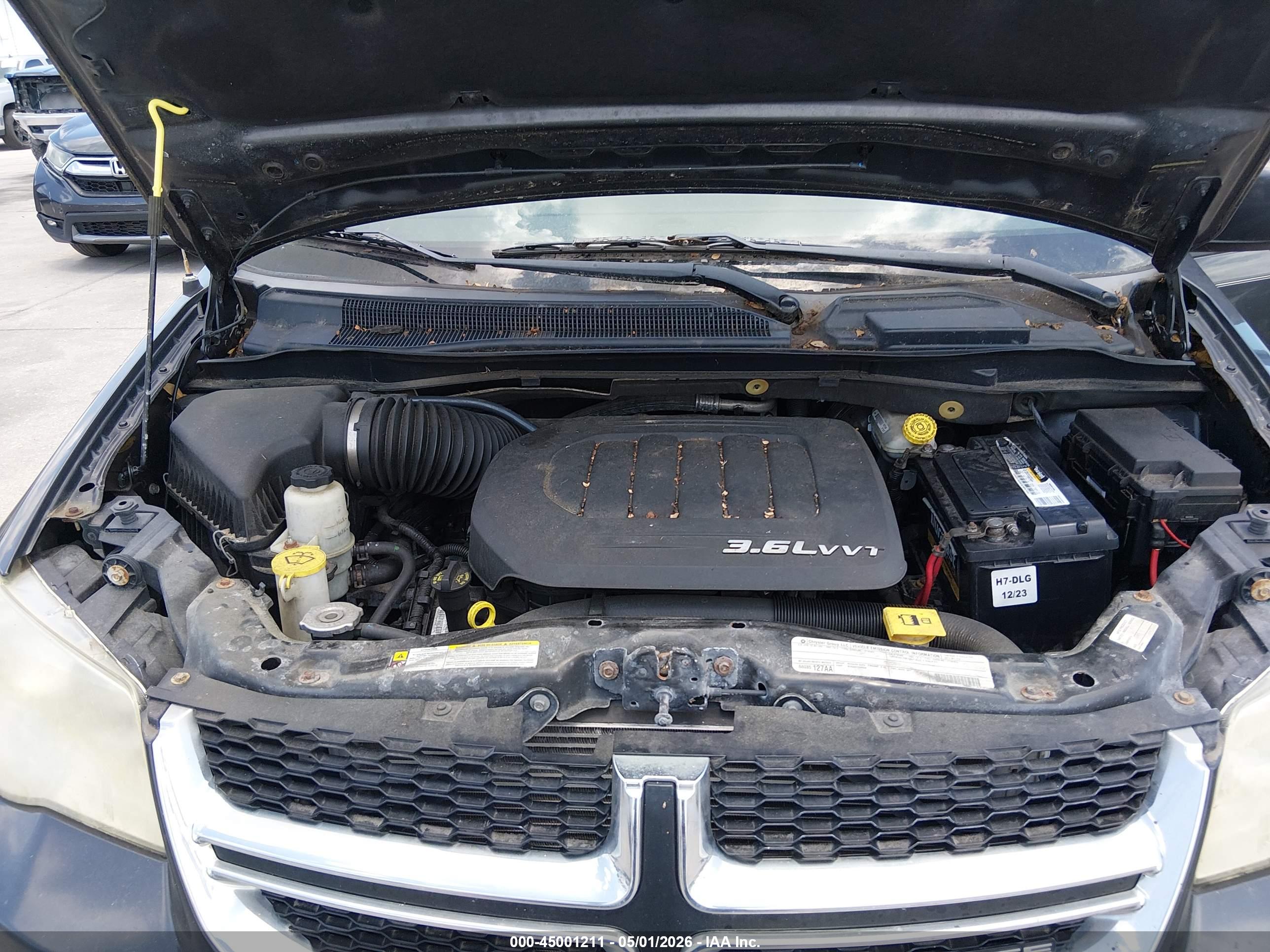DODGE GRAND image 10