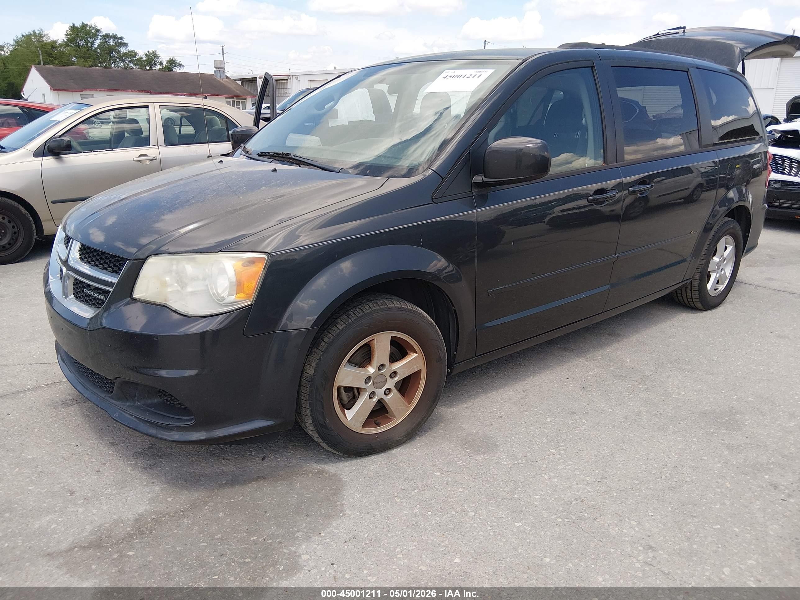 DODGE GRAND image 2
