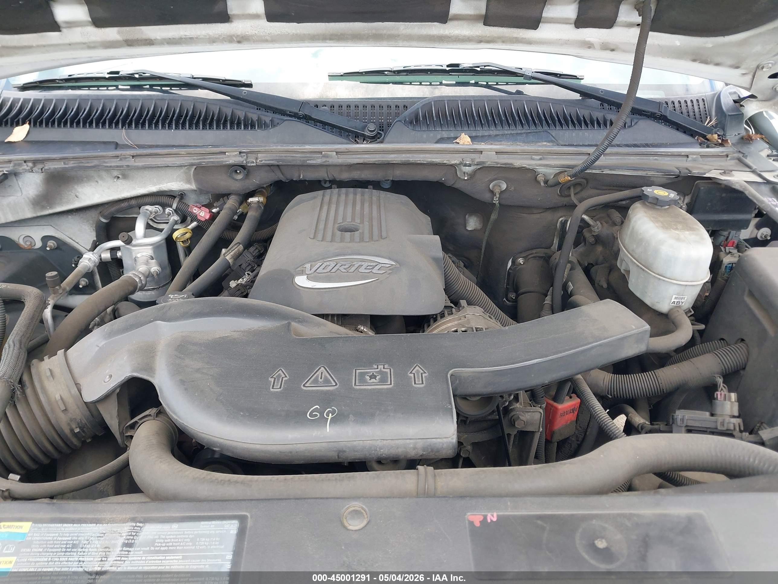 CHEVROLET SUBURBAN image 10