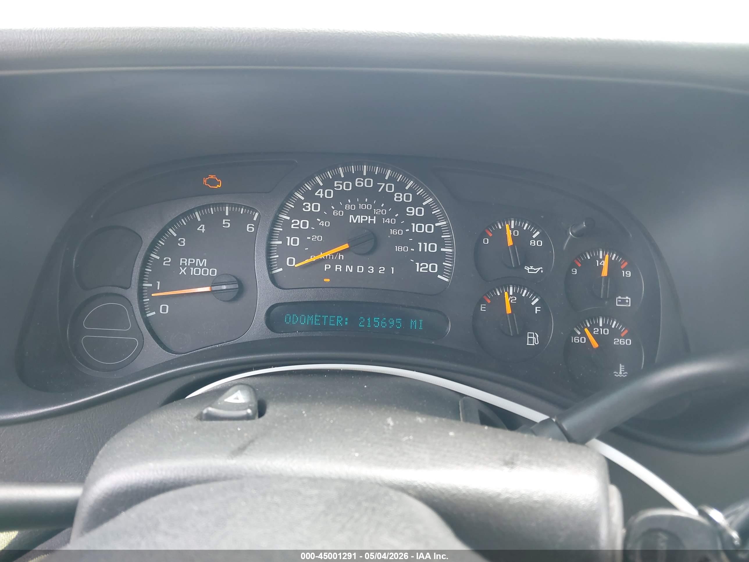 CHEVROLET SUBURBAN image 7