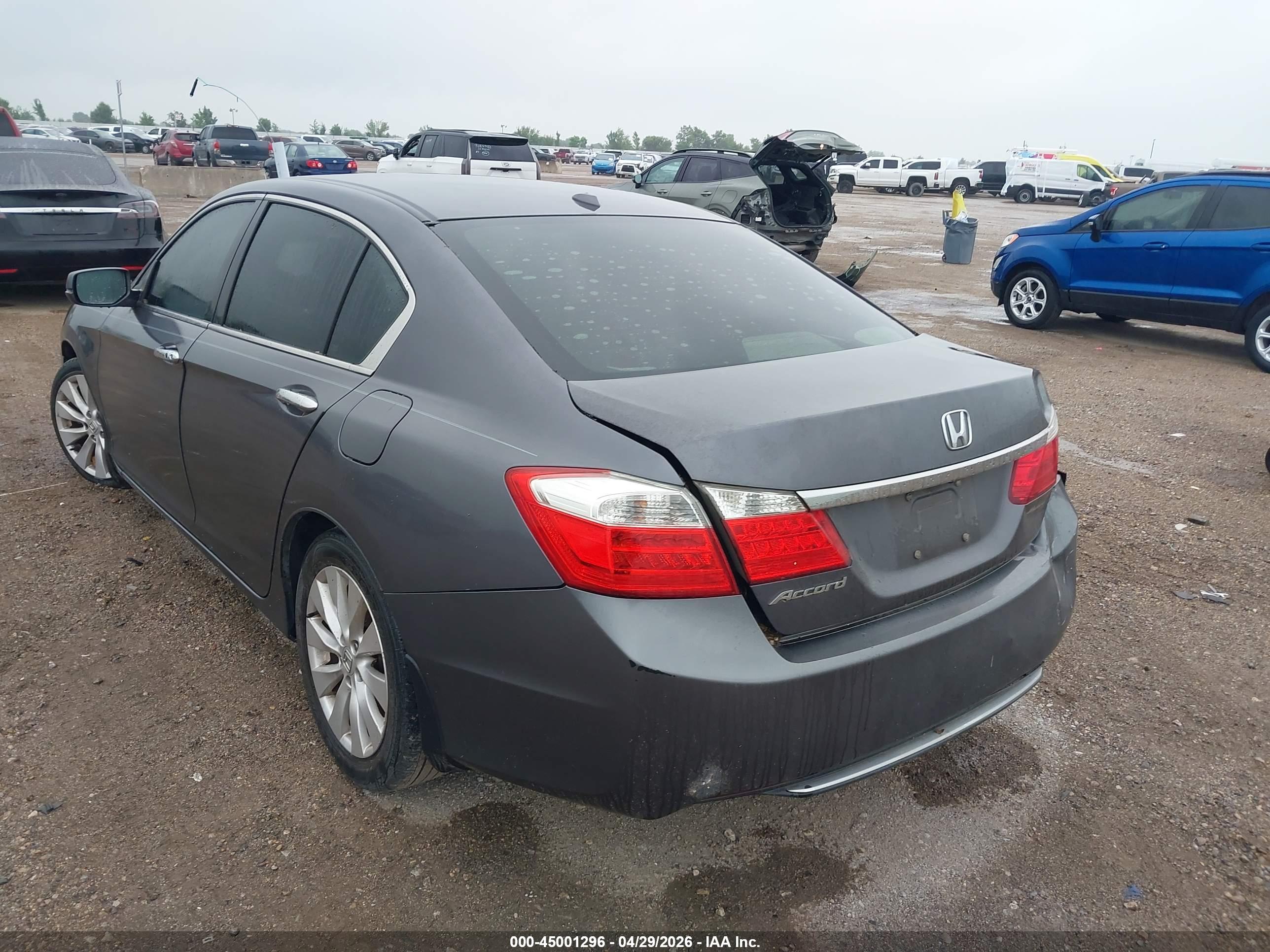 HONDA ACCORD image 3