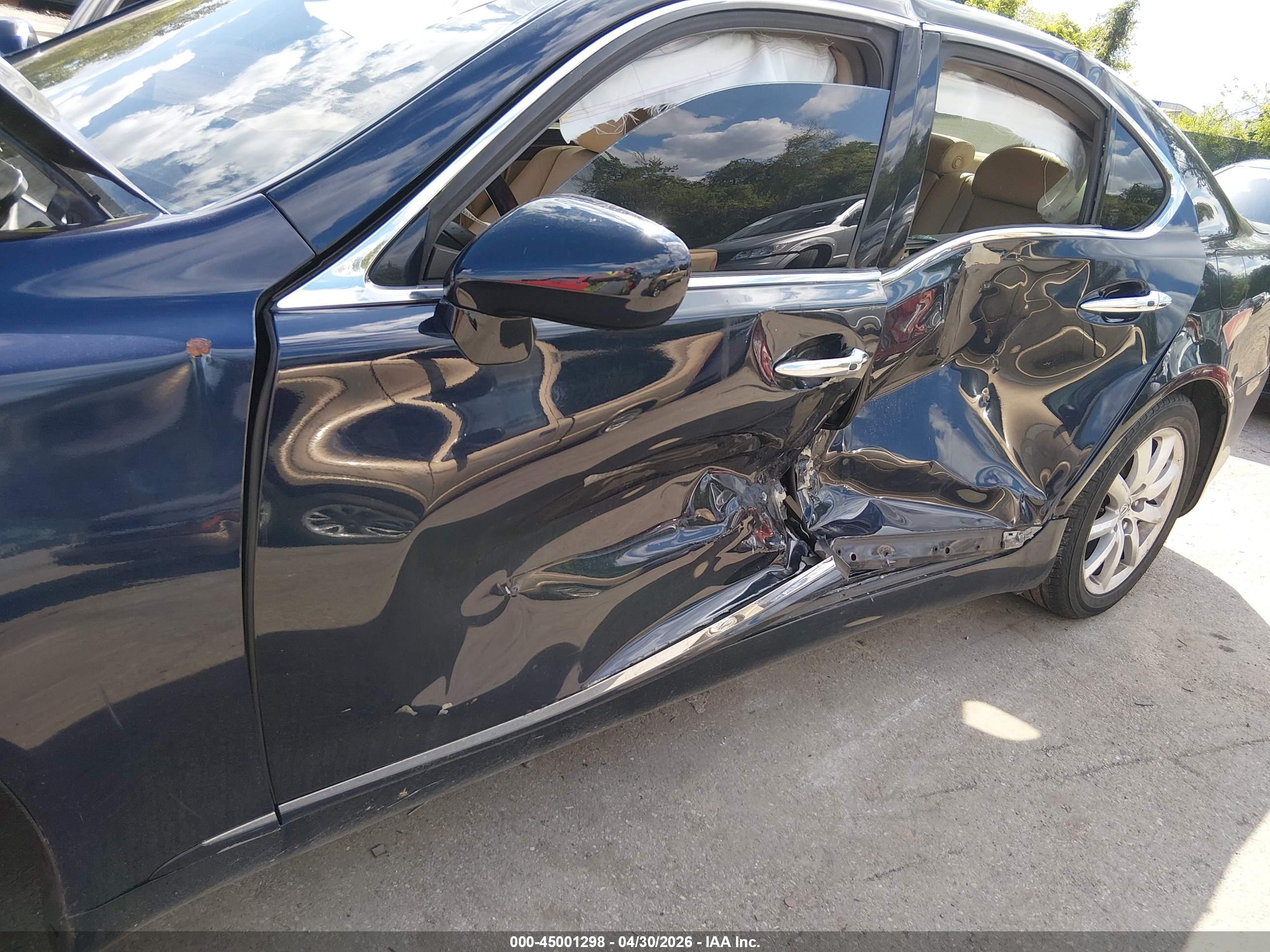 LEXUS LS image 6