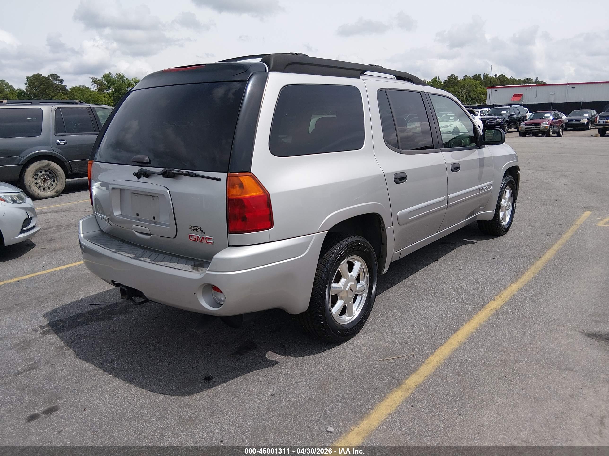 GMC ENVOY image 4