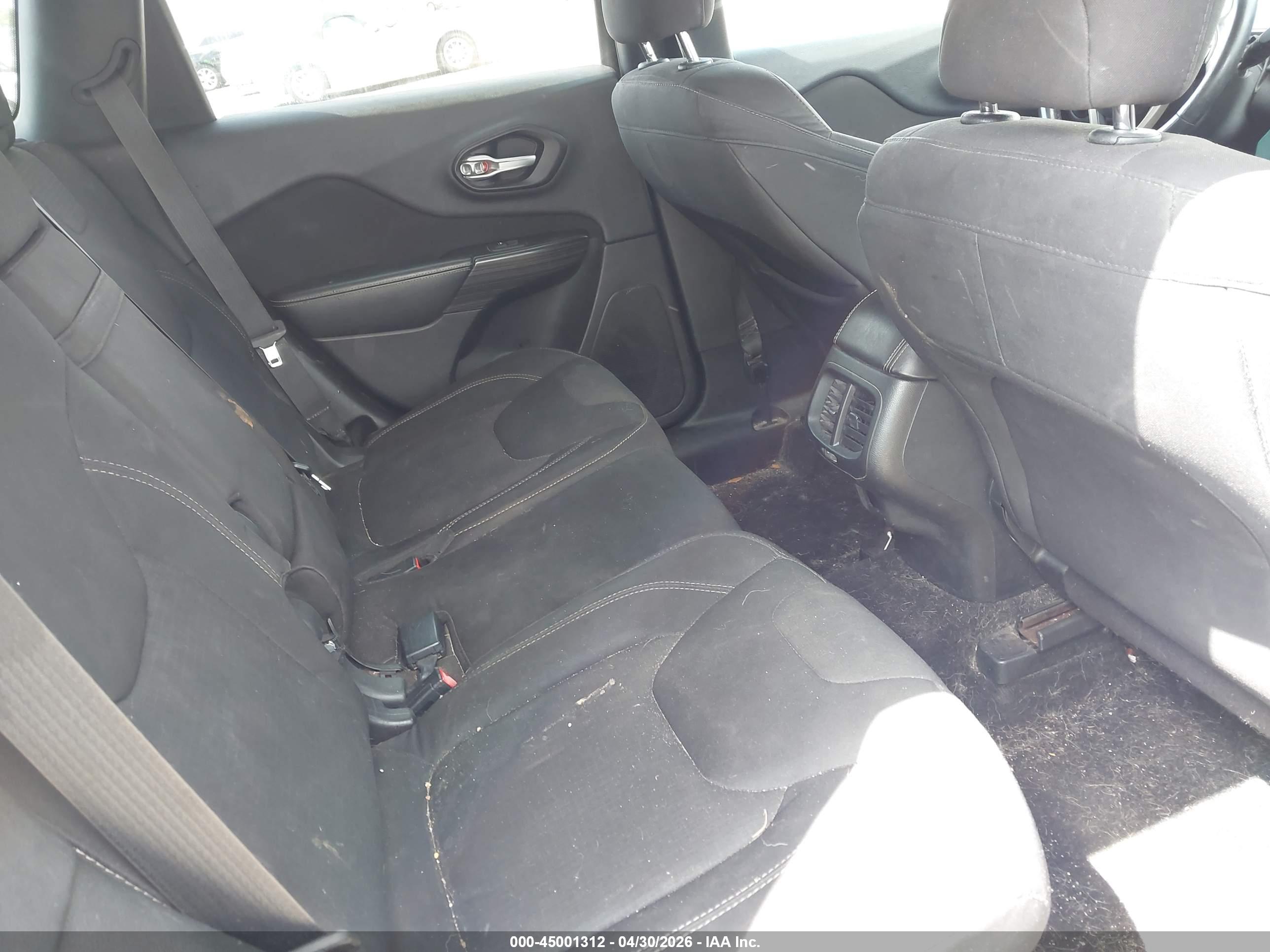 JEEP CHEROKEE image 8