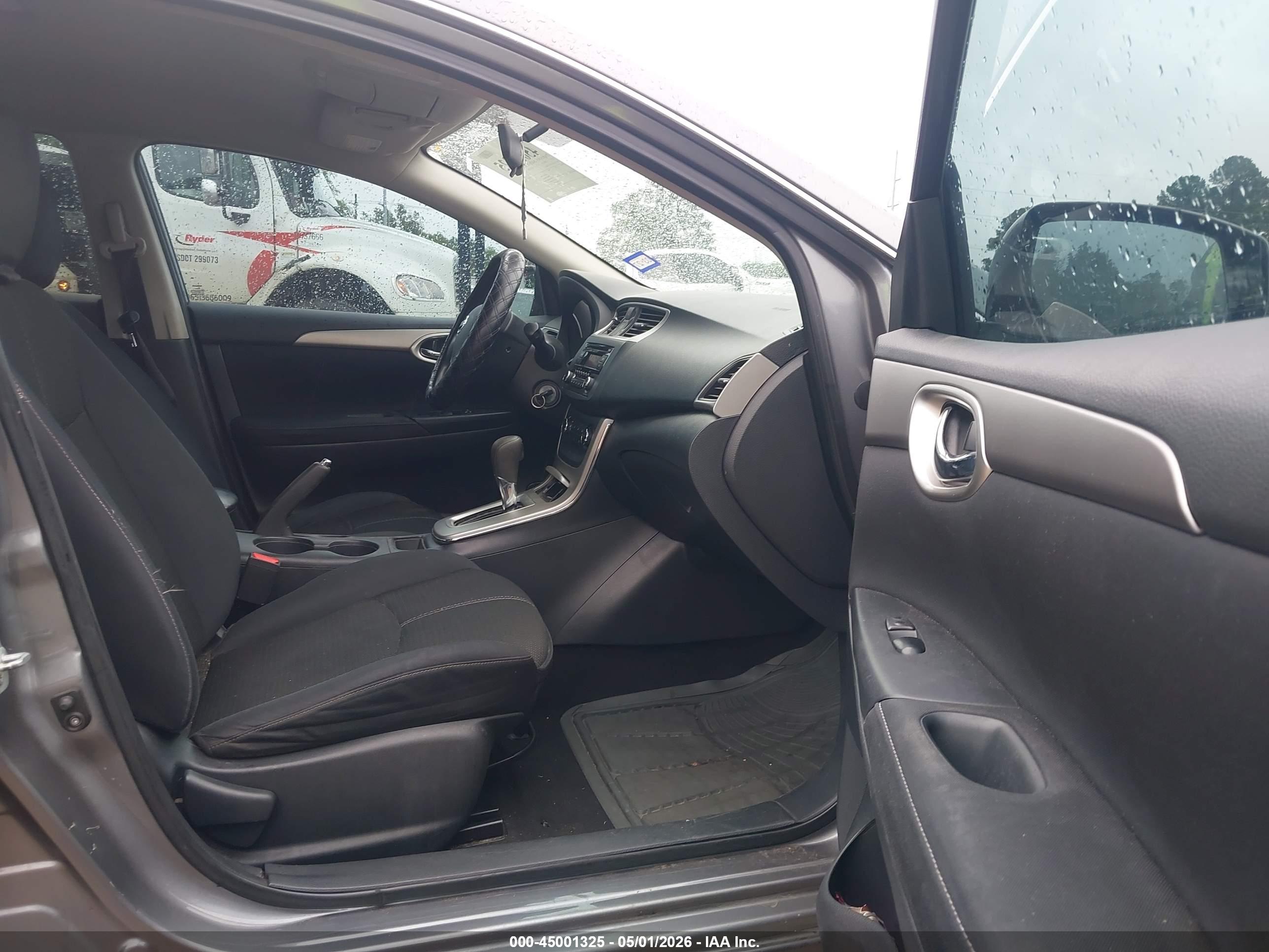 NISSAN SENTRA image 5
