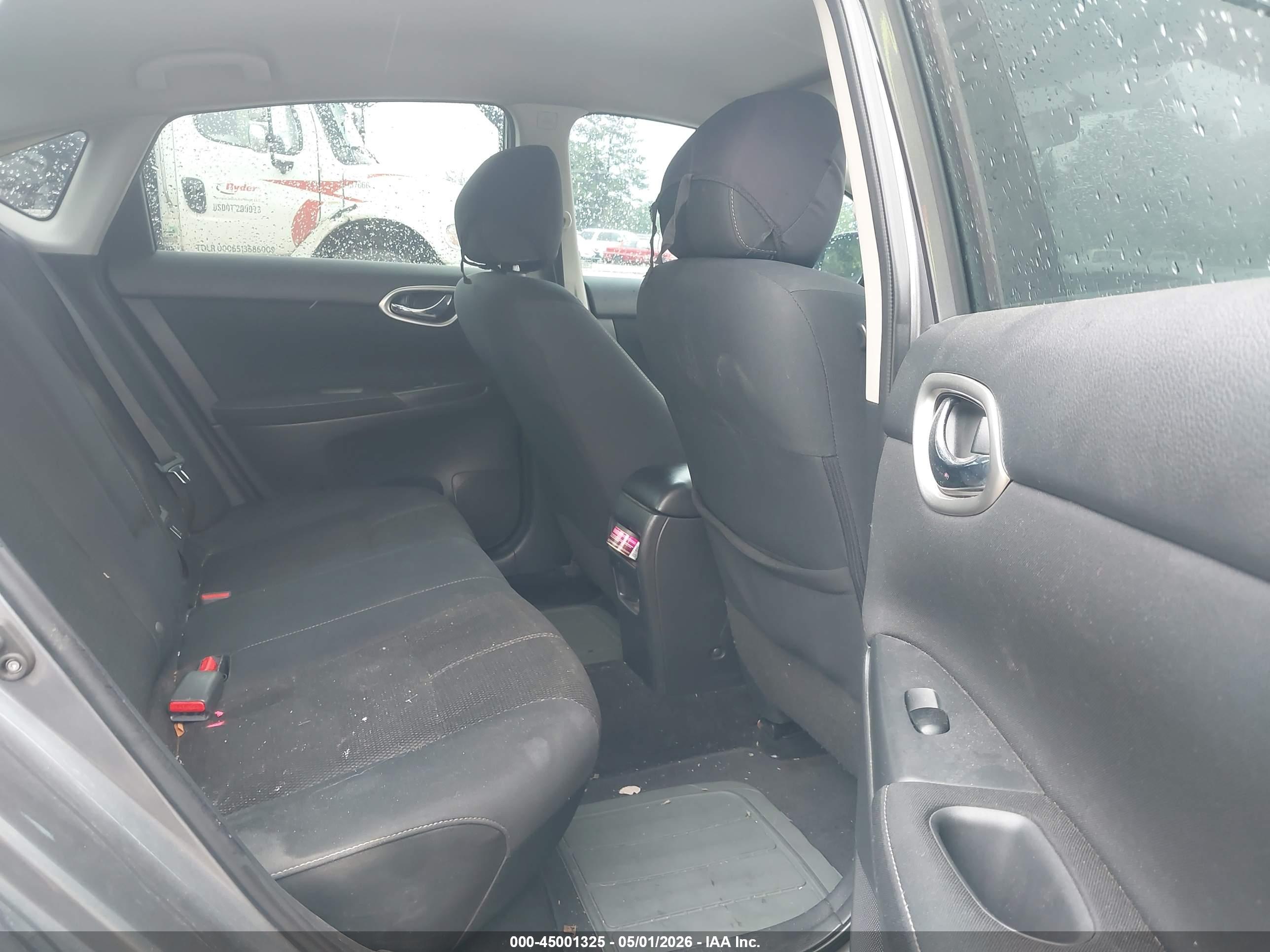 NISSAN SENTRA image 8