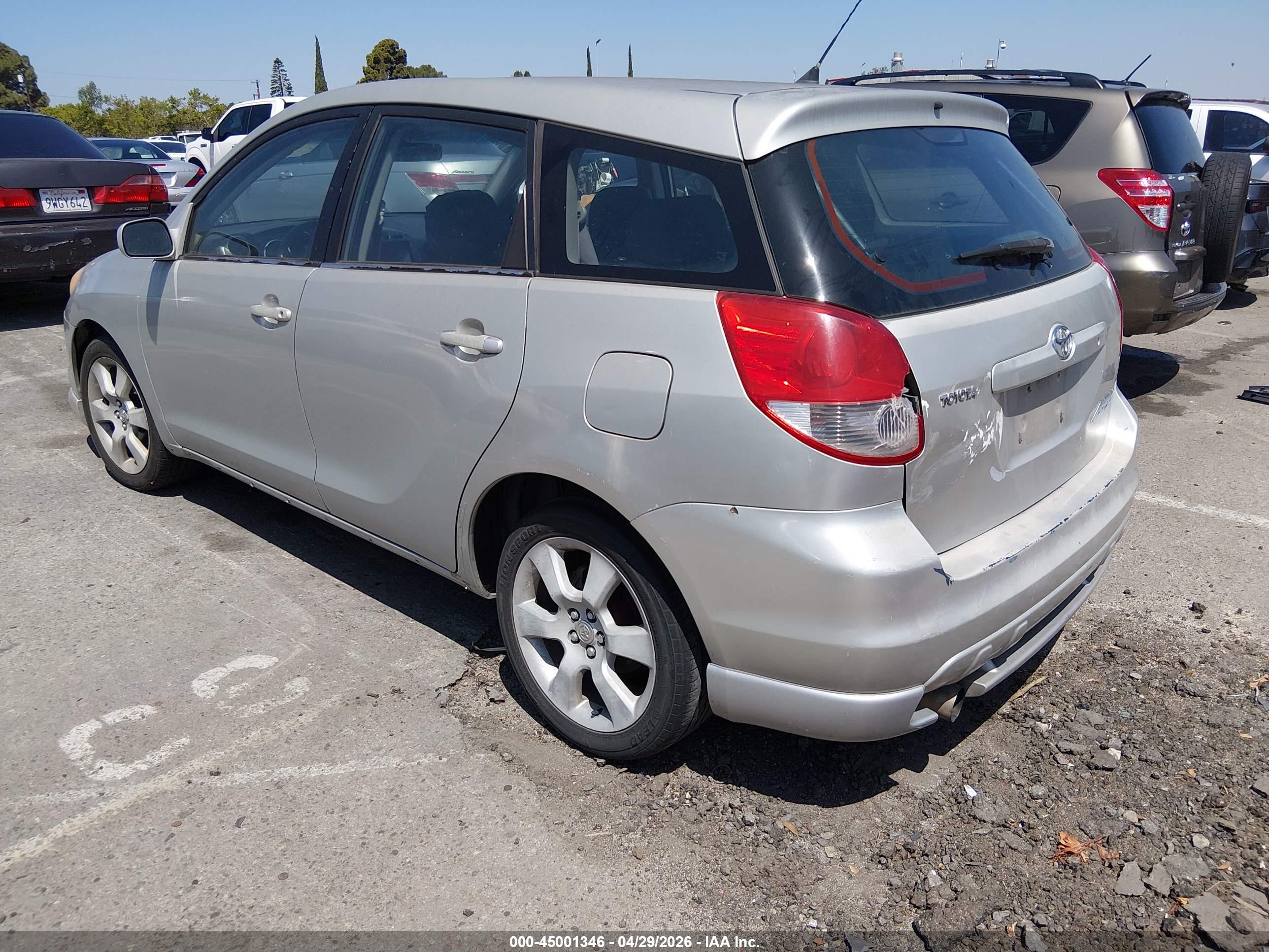 TOYOTA MATRIX image 3