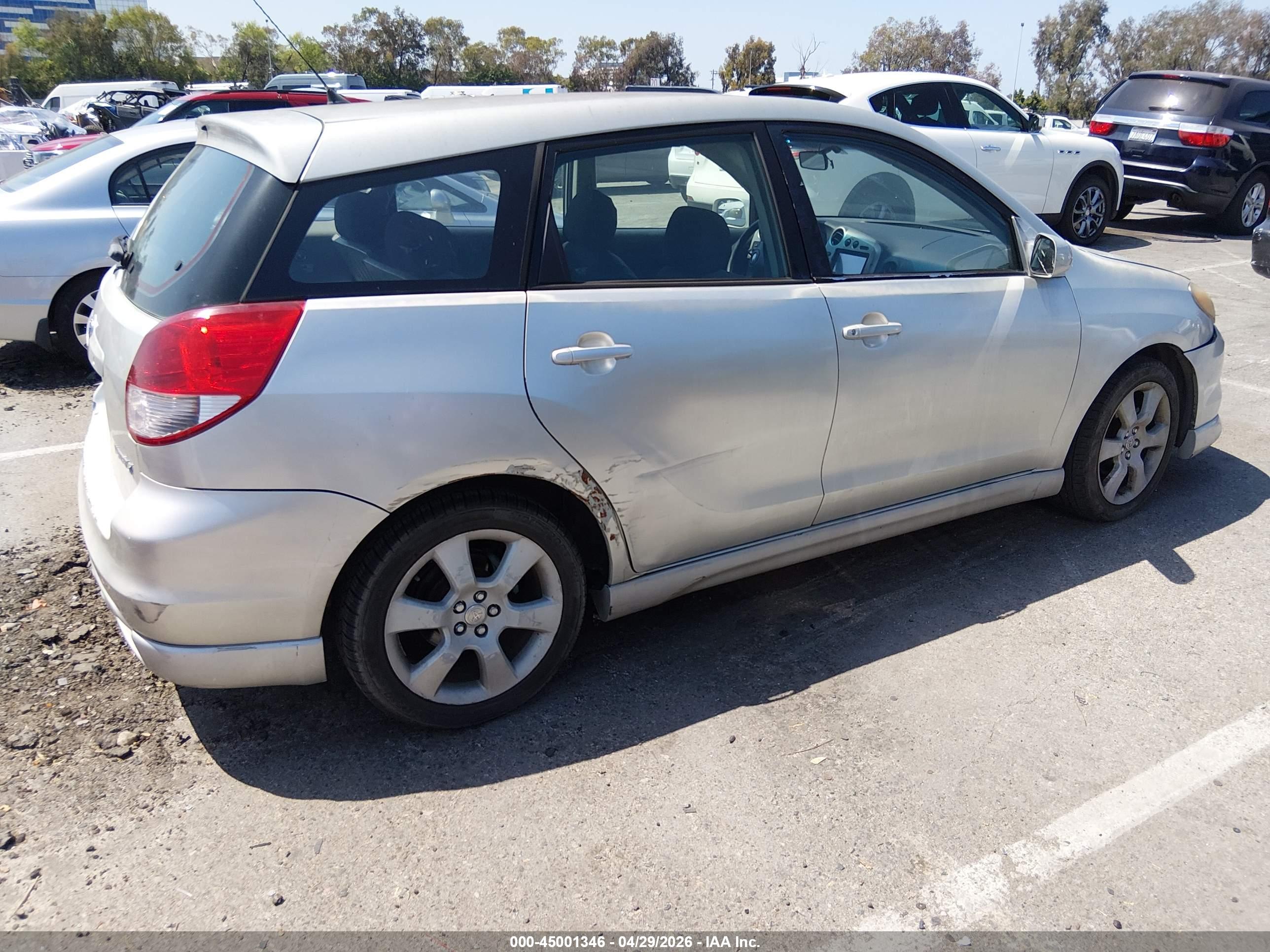 TOYOTA MATRIX image 4