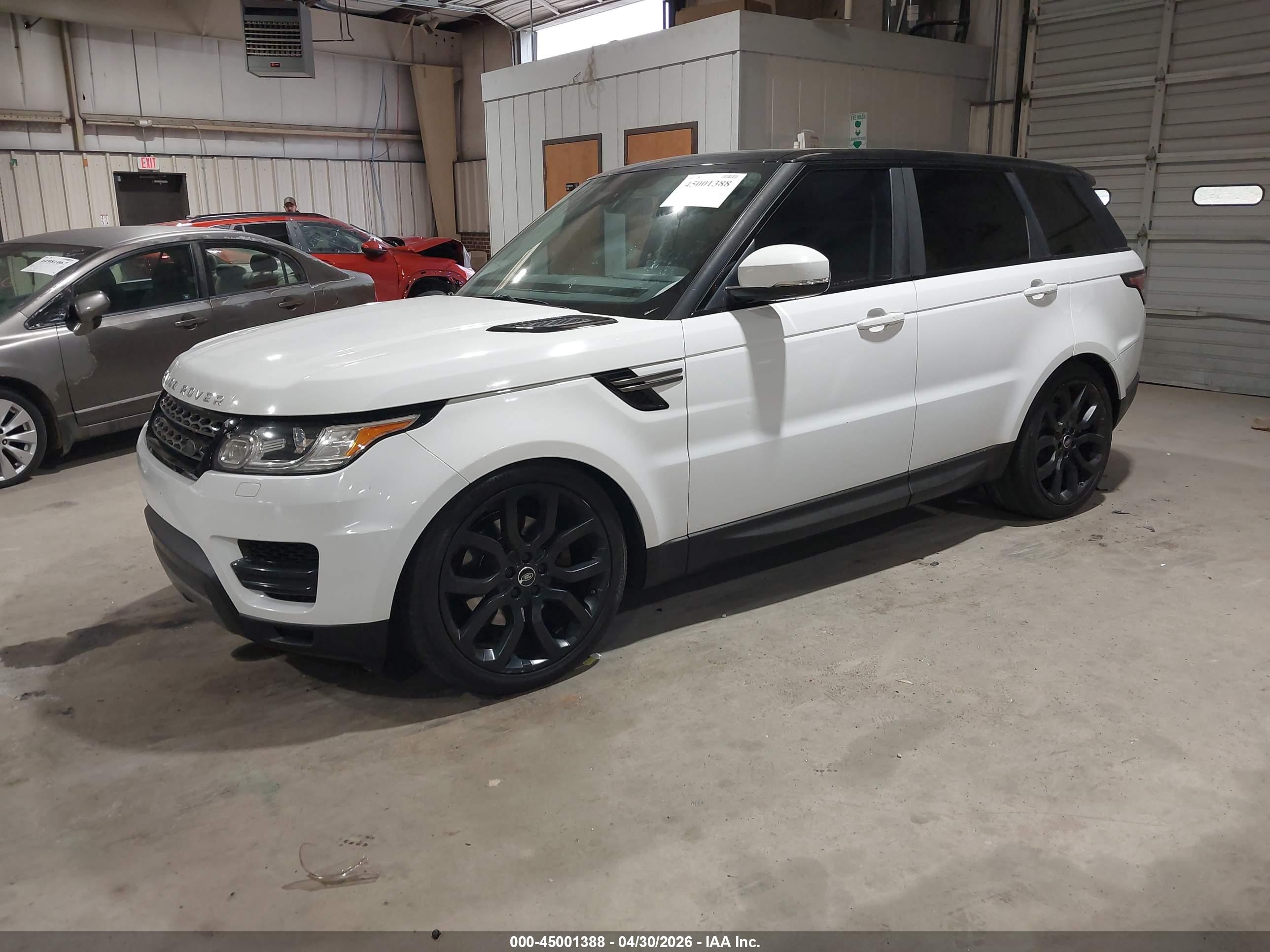 LAND ROVER image 2