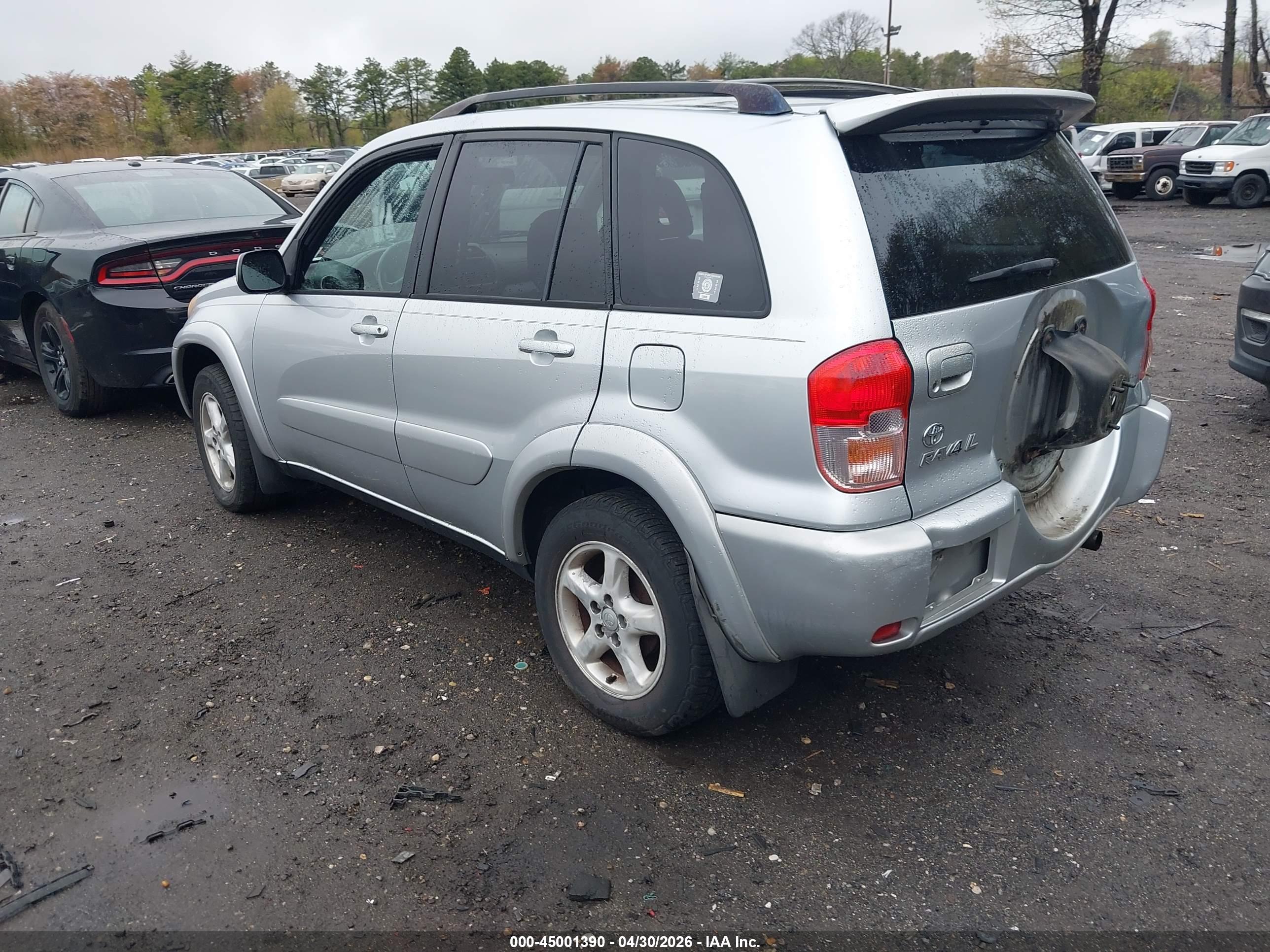 TOYOTA RAV4 image 3
