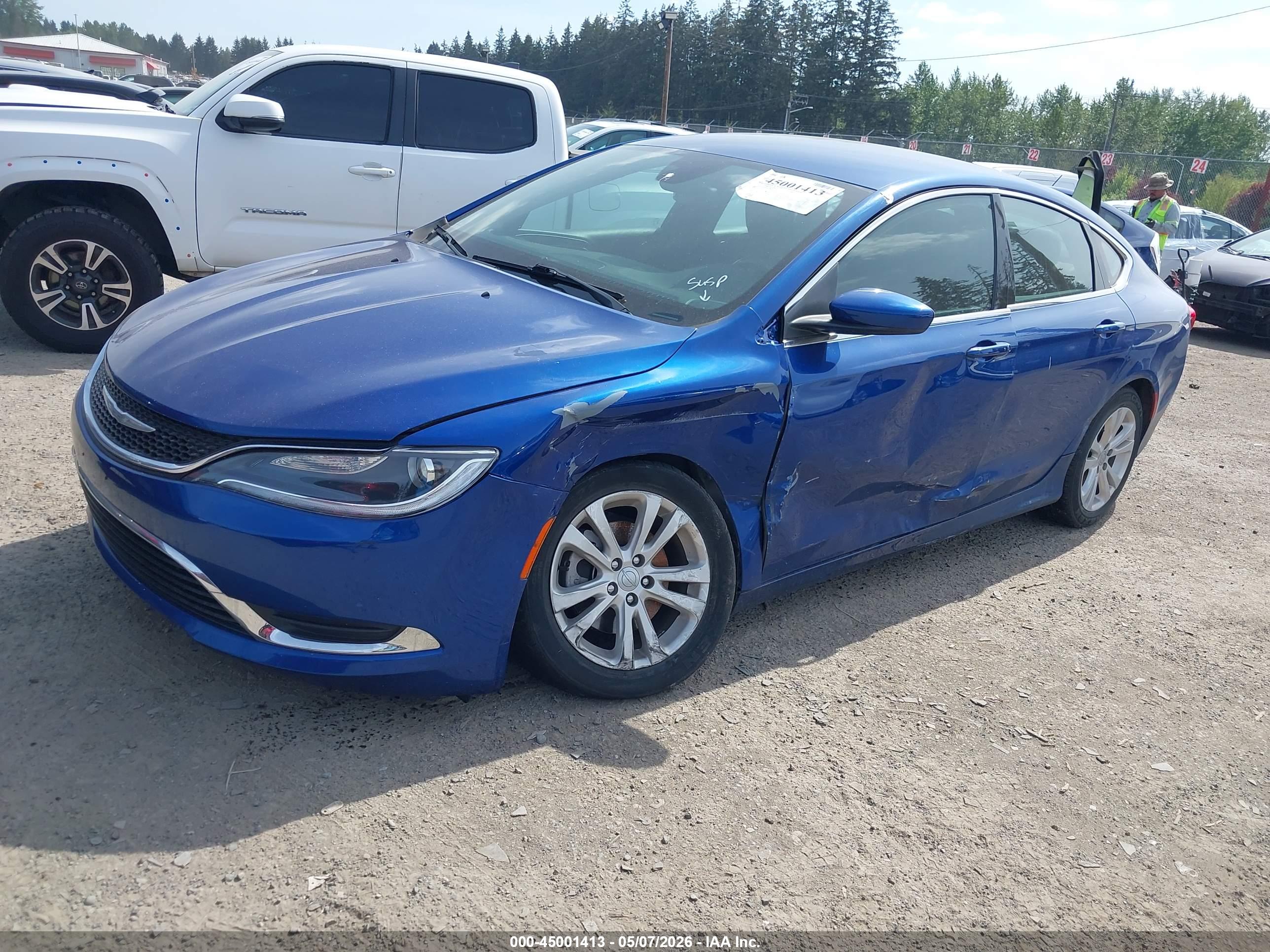 CHRYSLER 200 image 2