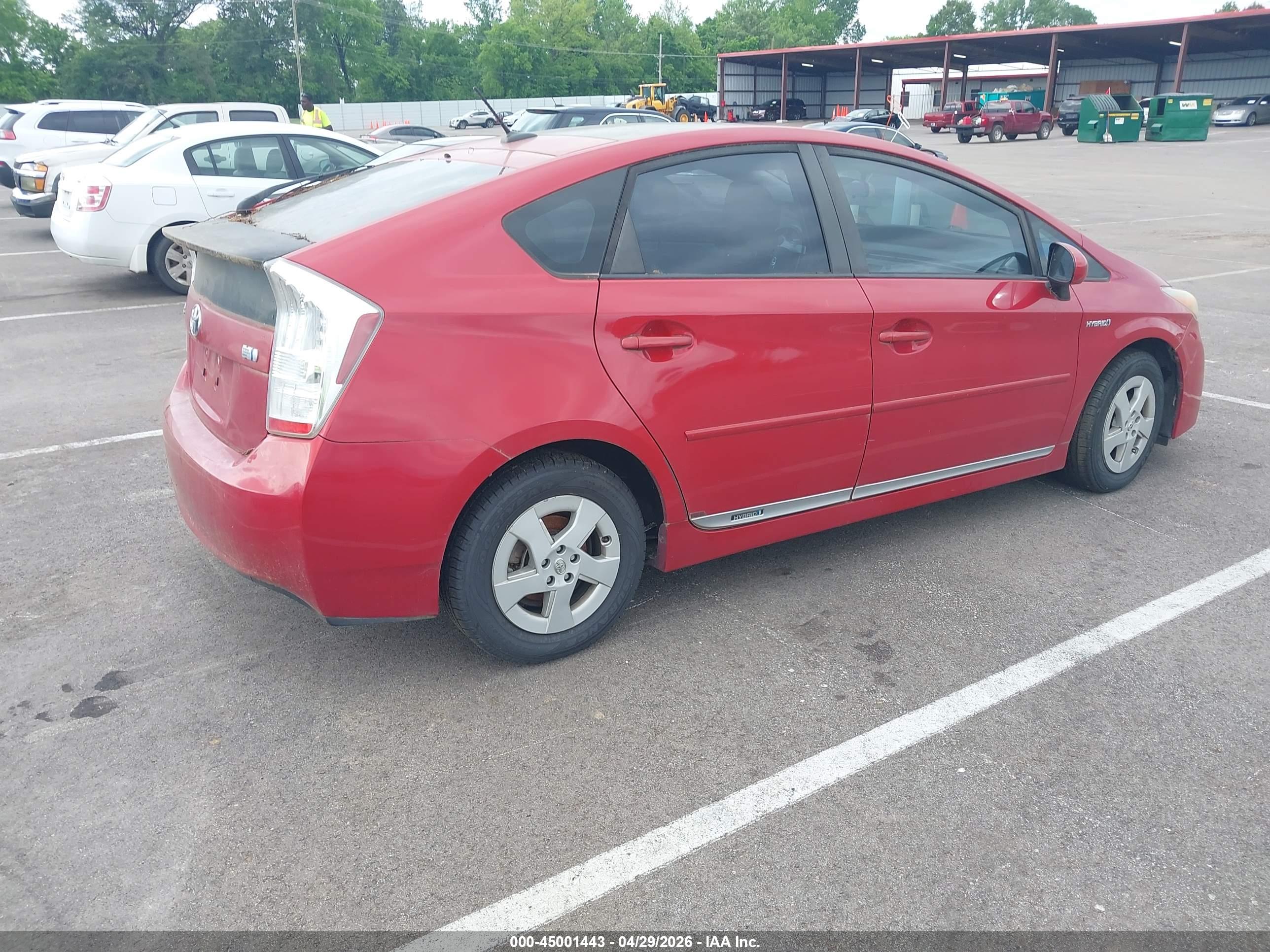 TOYOTA PRIUS image 4