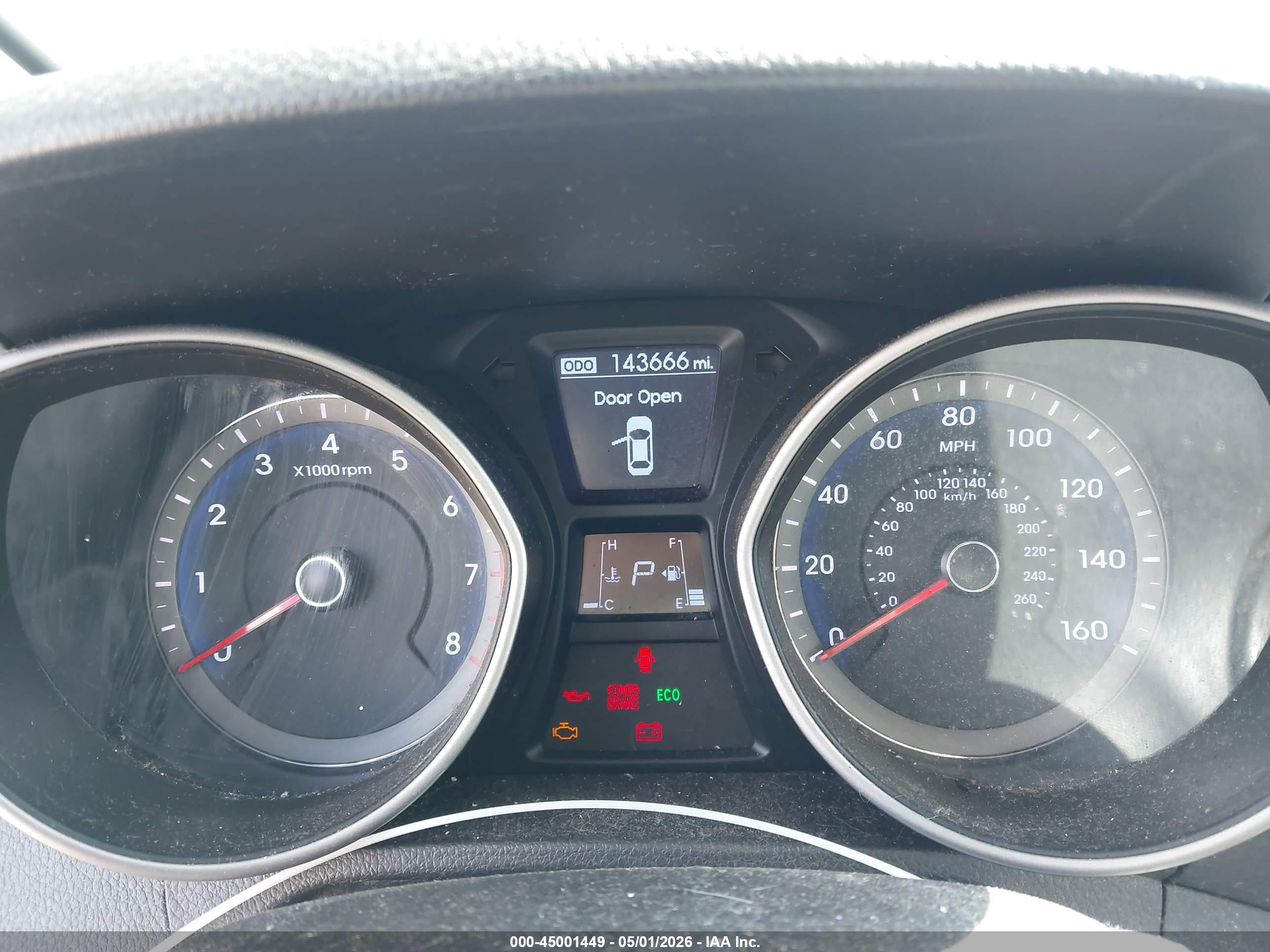 HYUNDAI ELANTRA image 7